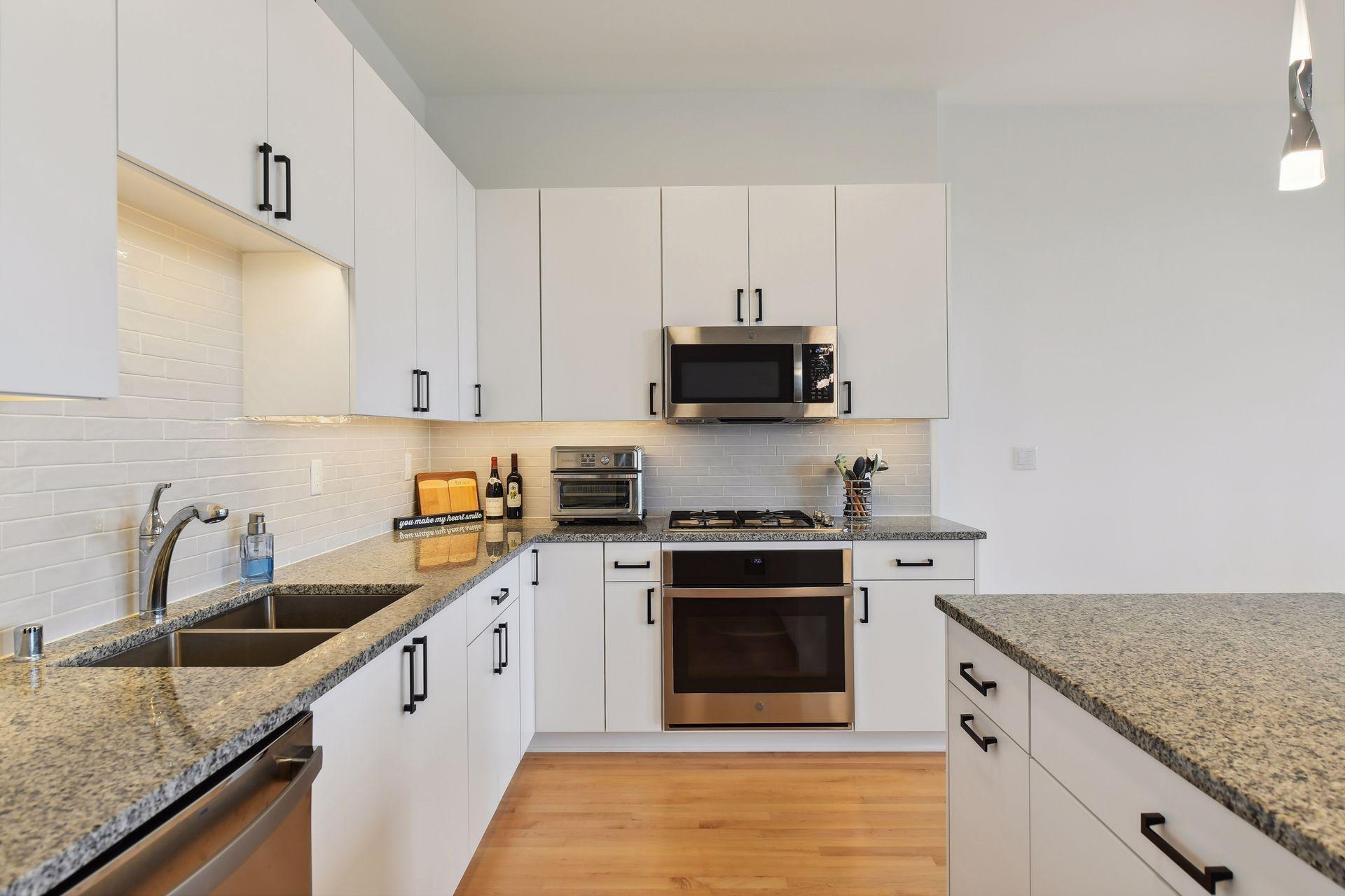 1240 2nd Street S Unit: 1128