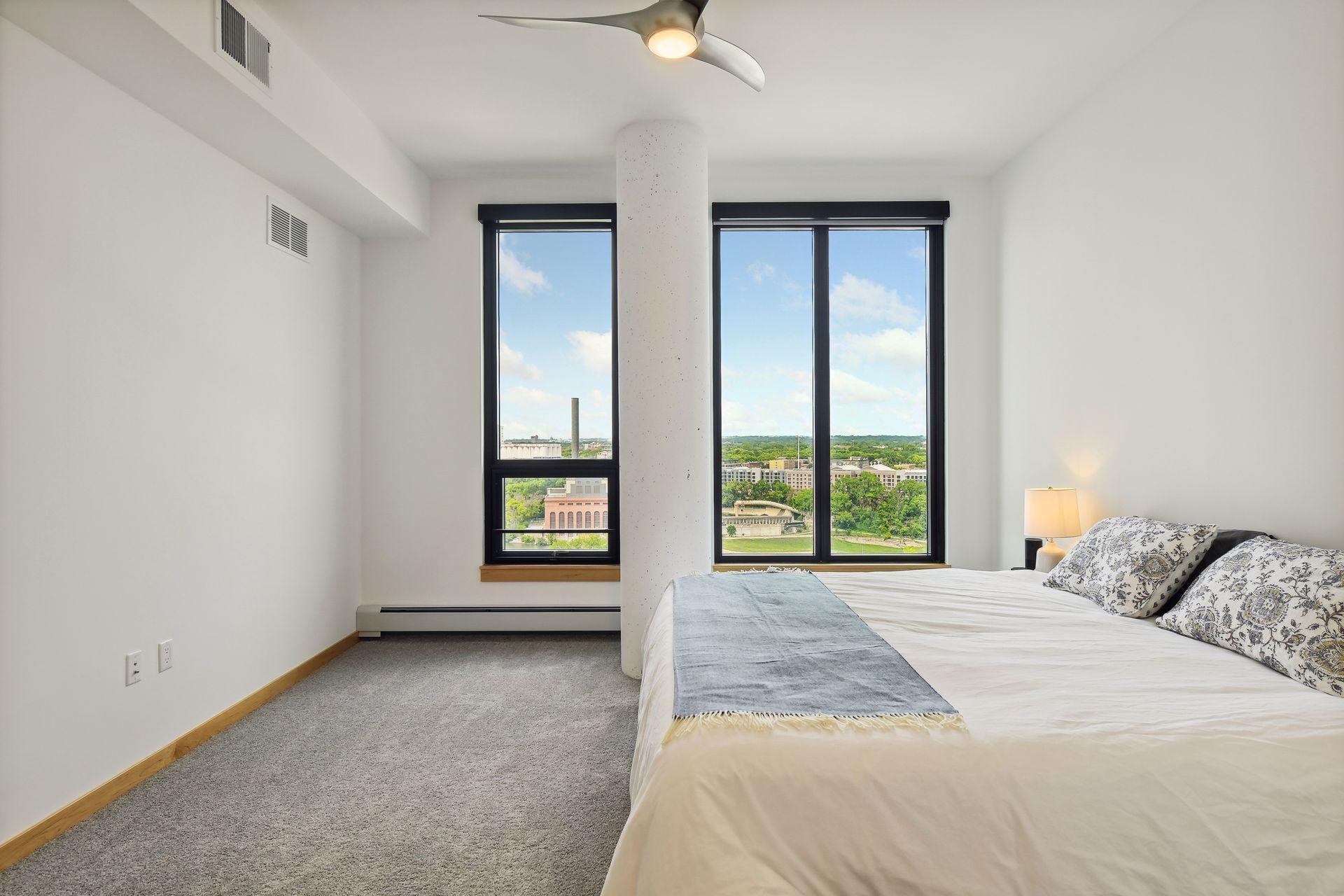 1240 2nd Street S Unit: 1128