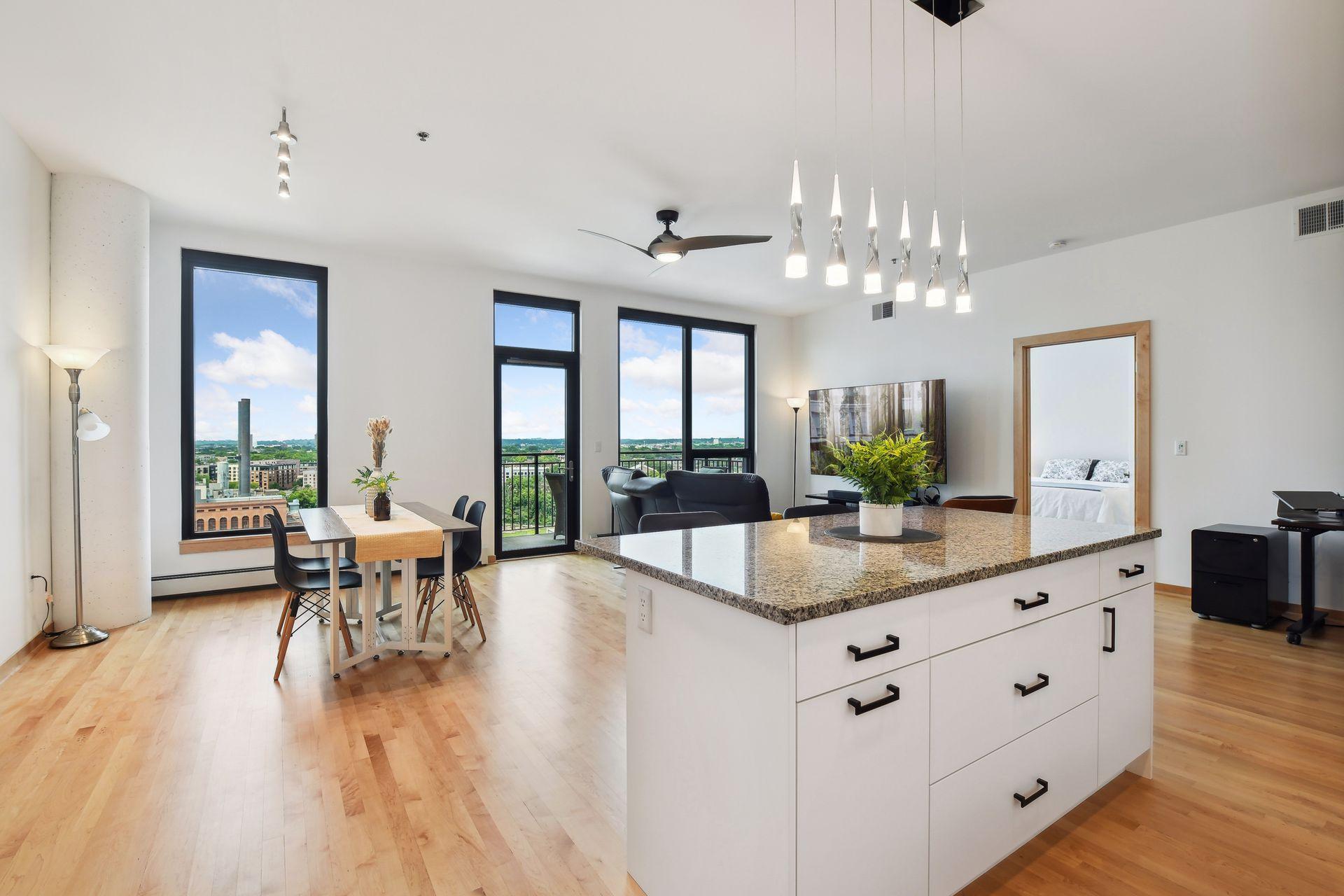 1240 2nd Street S Unit: 1128
