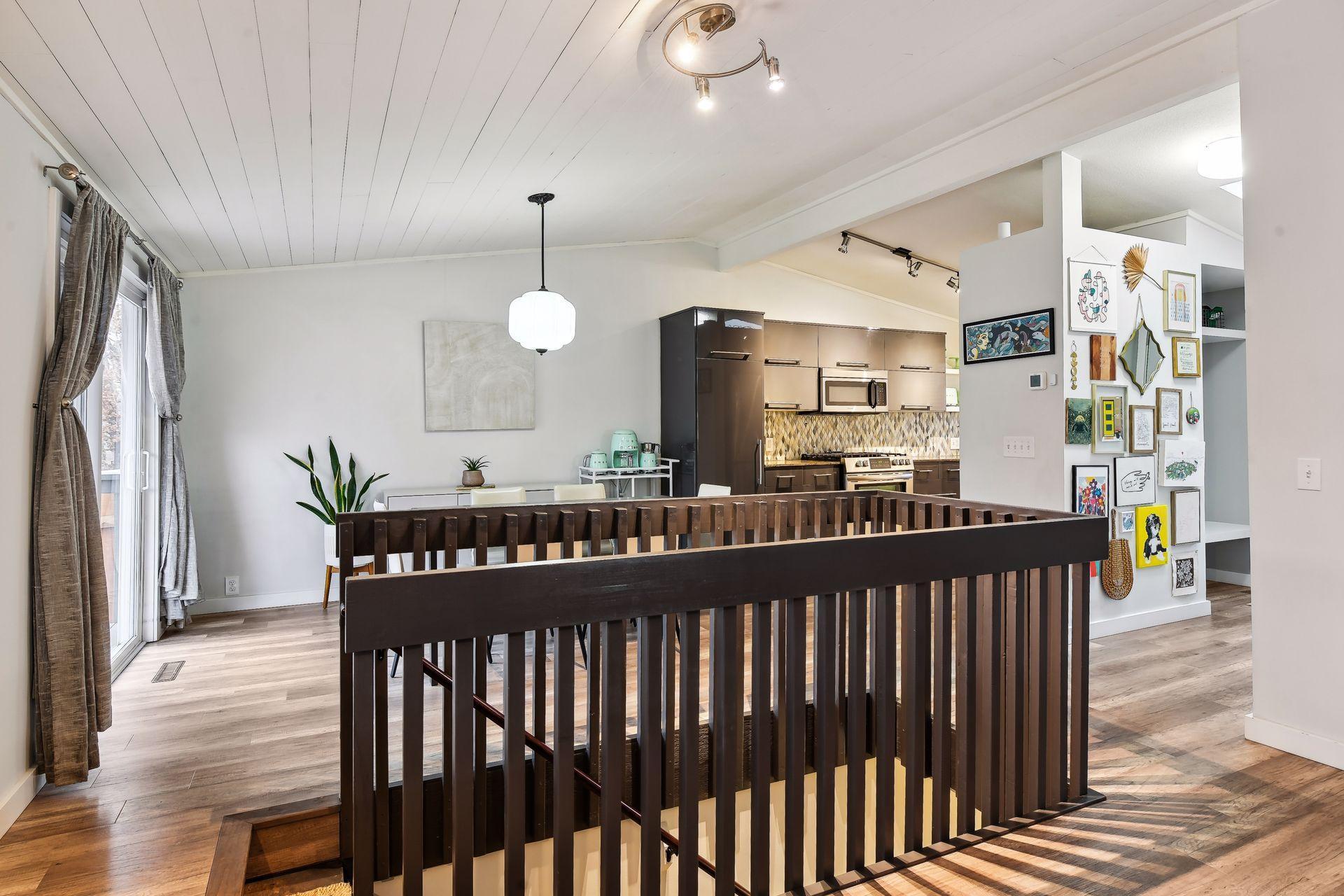 5832 Wooddale Avenue