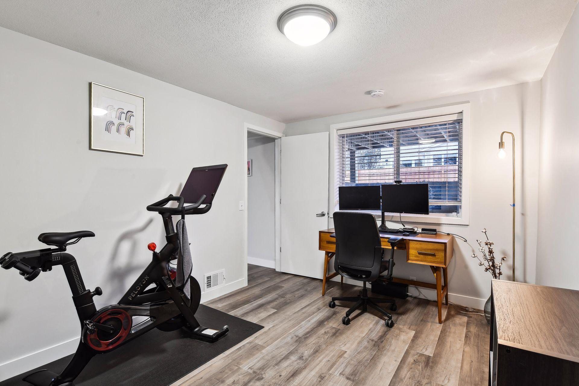 5832 Wooddale Avenue