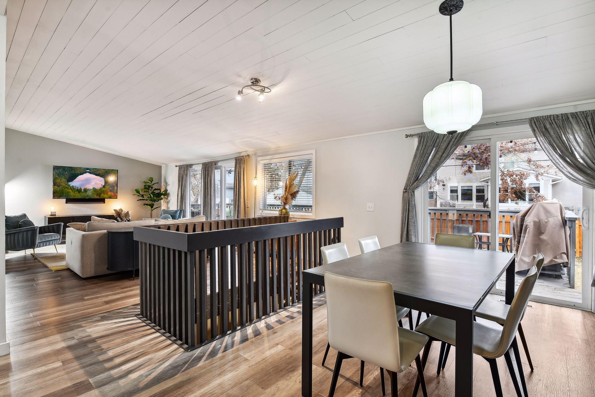 5832 Wooddale Avenue