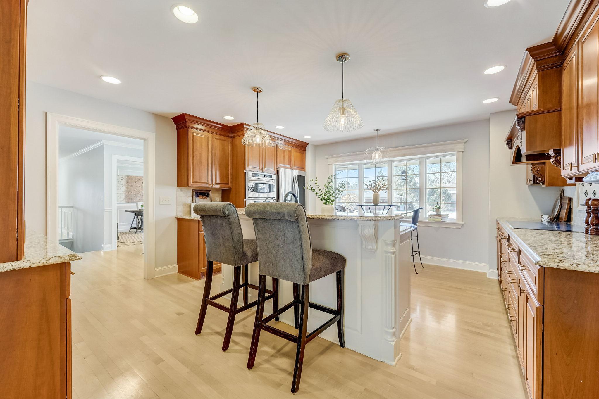 7015 Lanham Lane