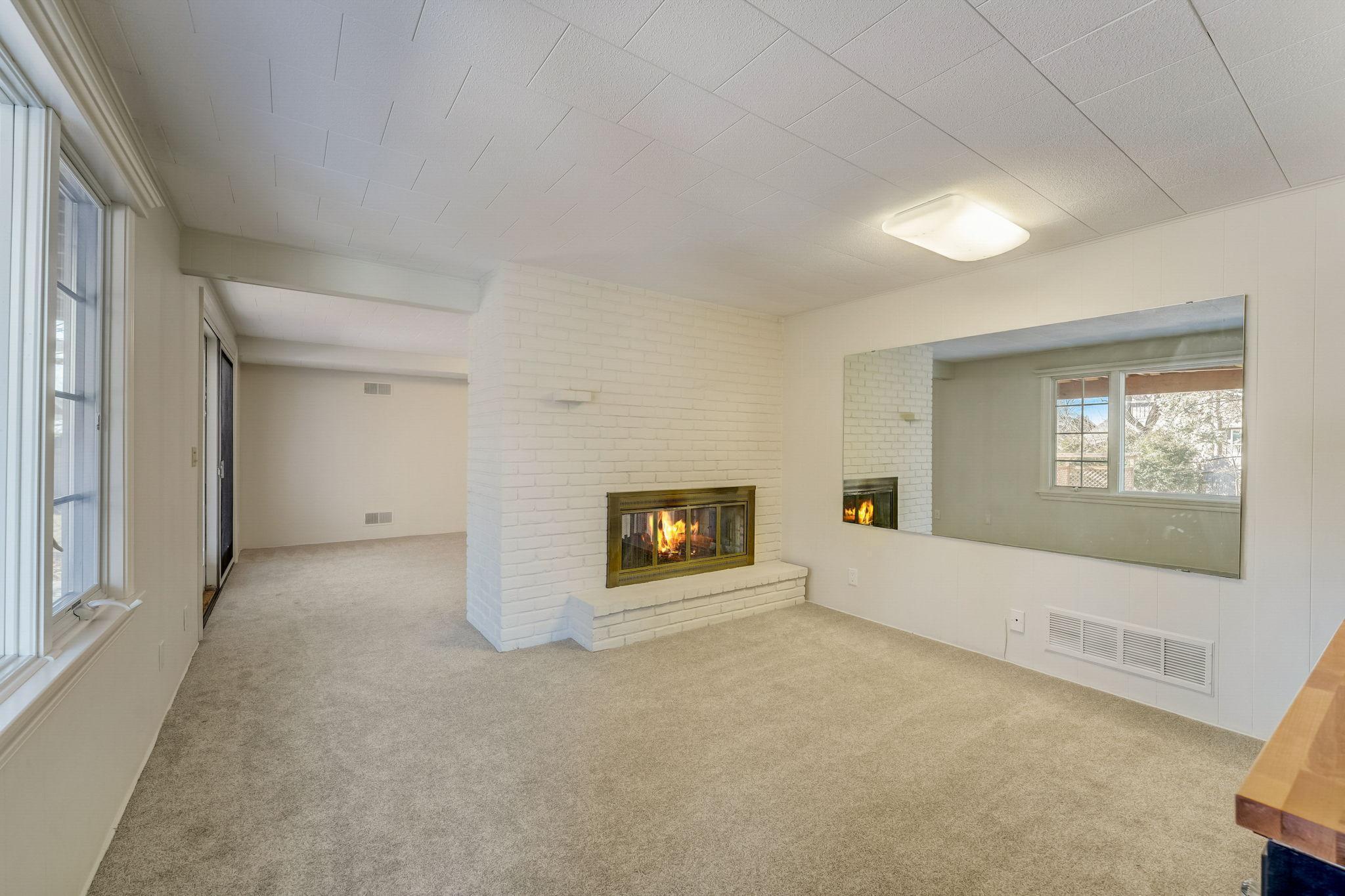 7015 Lanham Lane