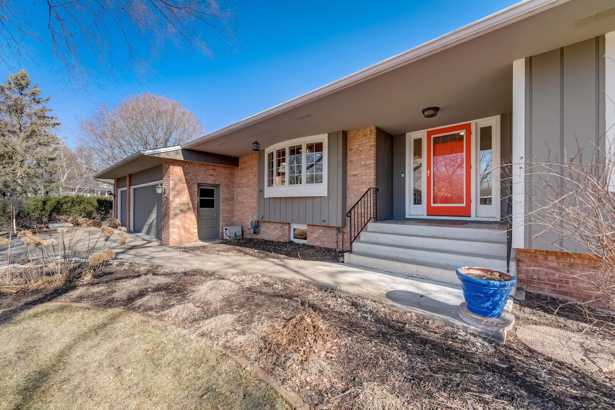 7015 Lanham Lane