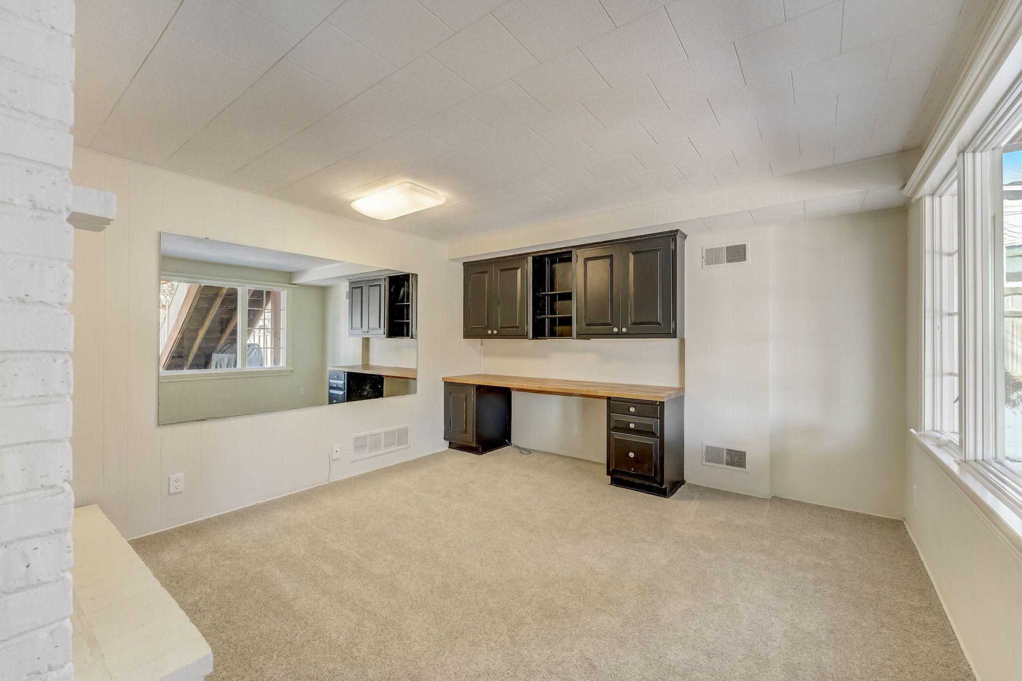 7015 Lanham Lane