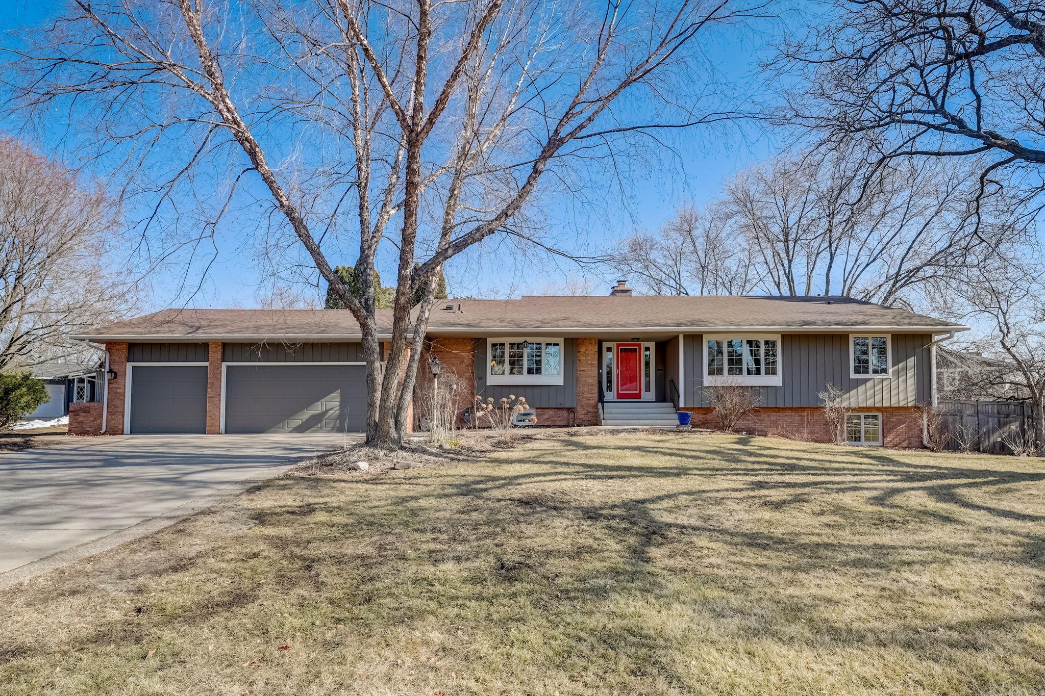 7015 Lanham Lane