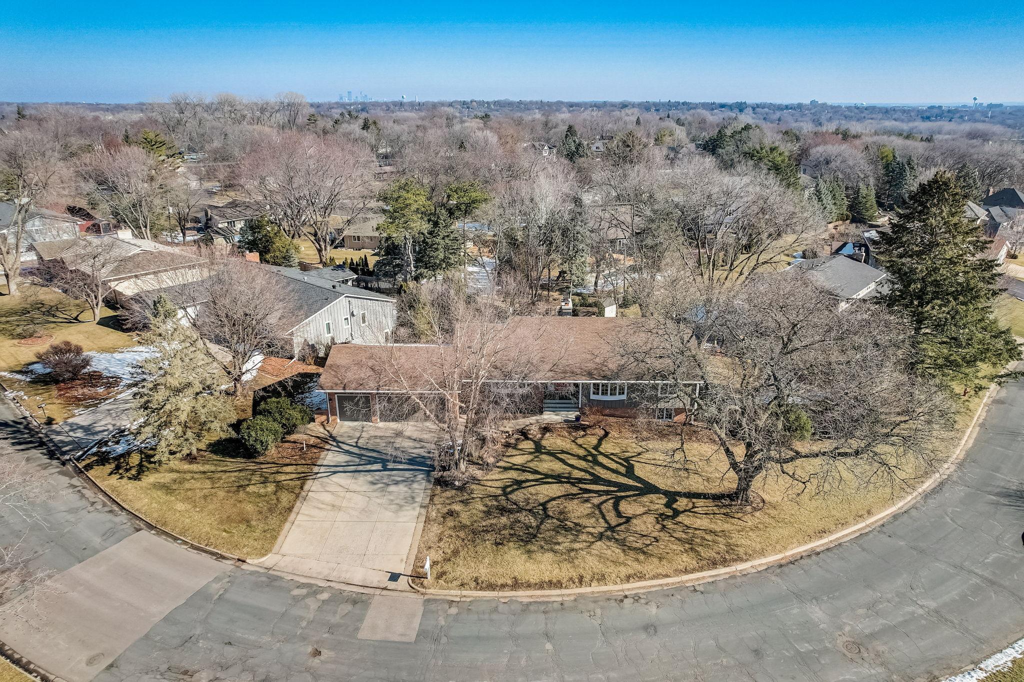 7015 Lanham Lane