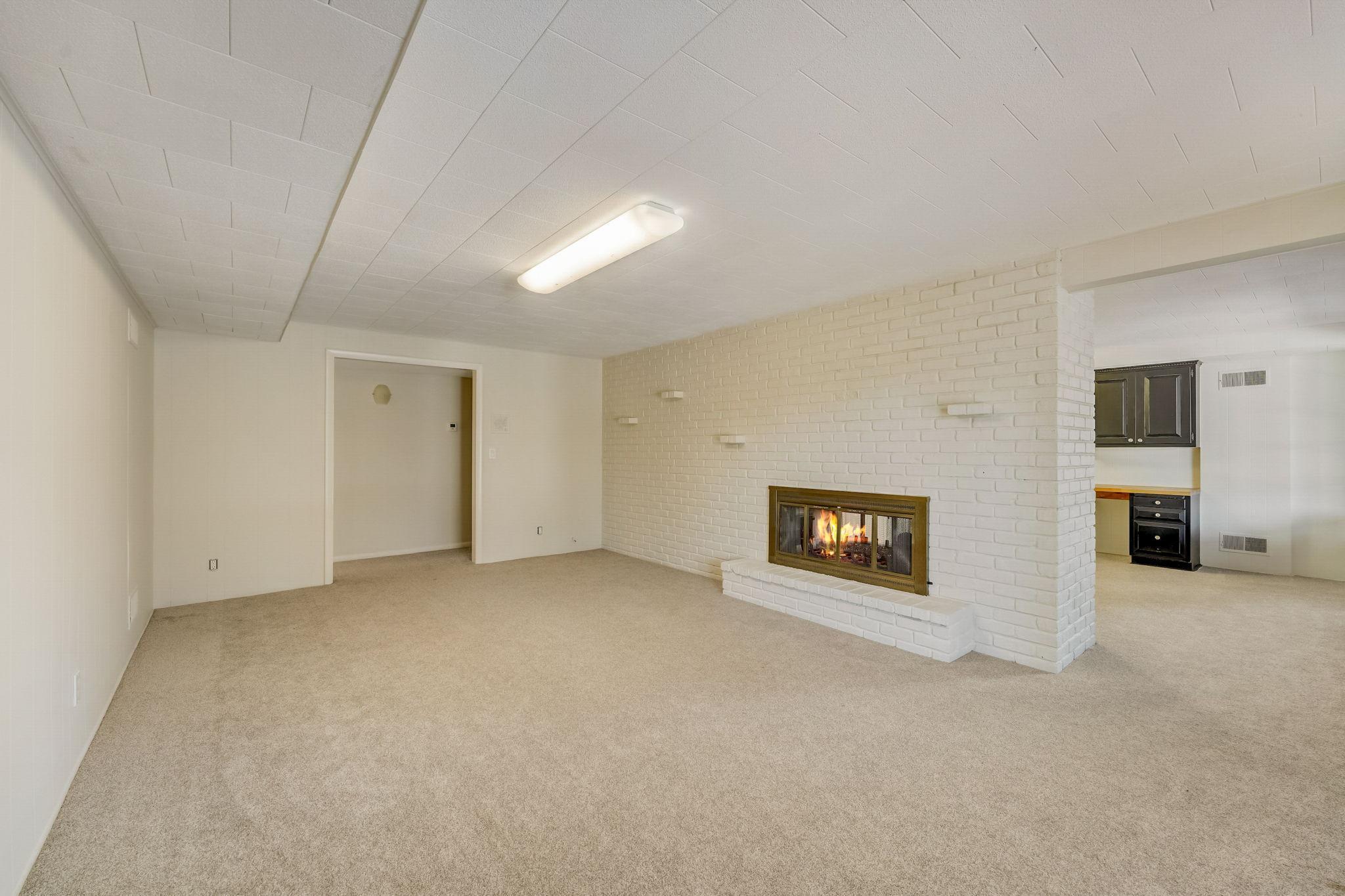 7015 Lanham Lane