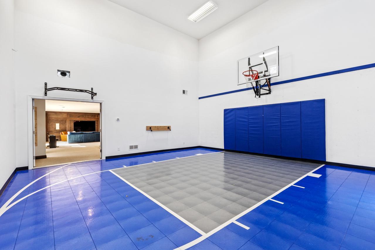 7061 Mill Creek Lane