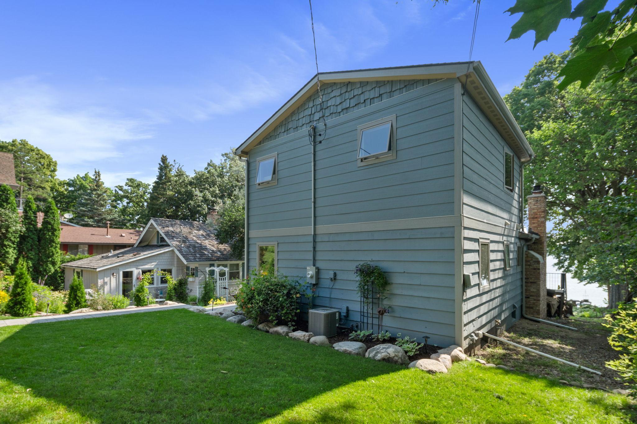 3020 Highland Boulevard