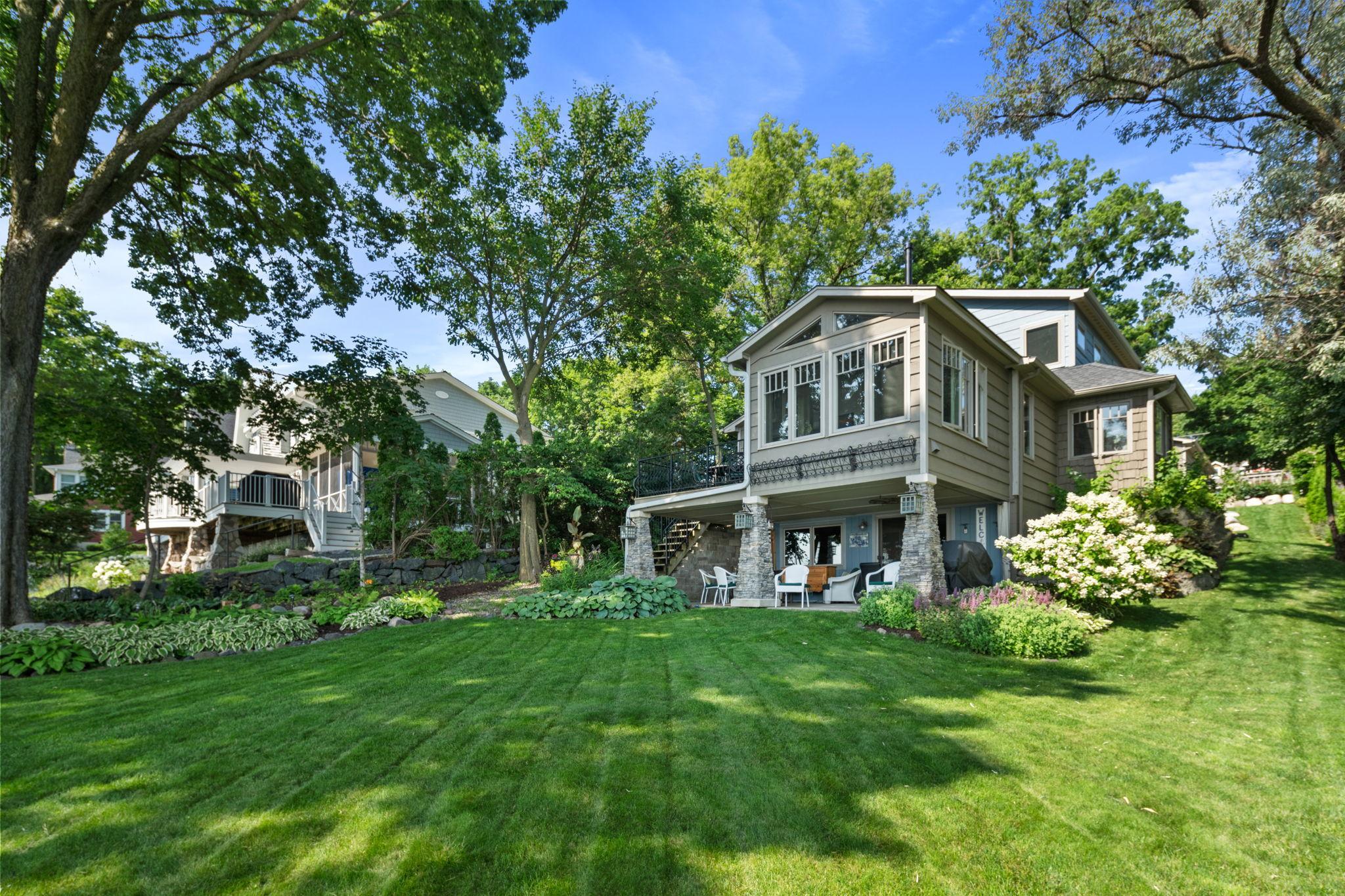 3020 Highland Boulevard