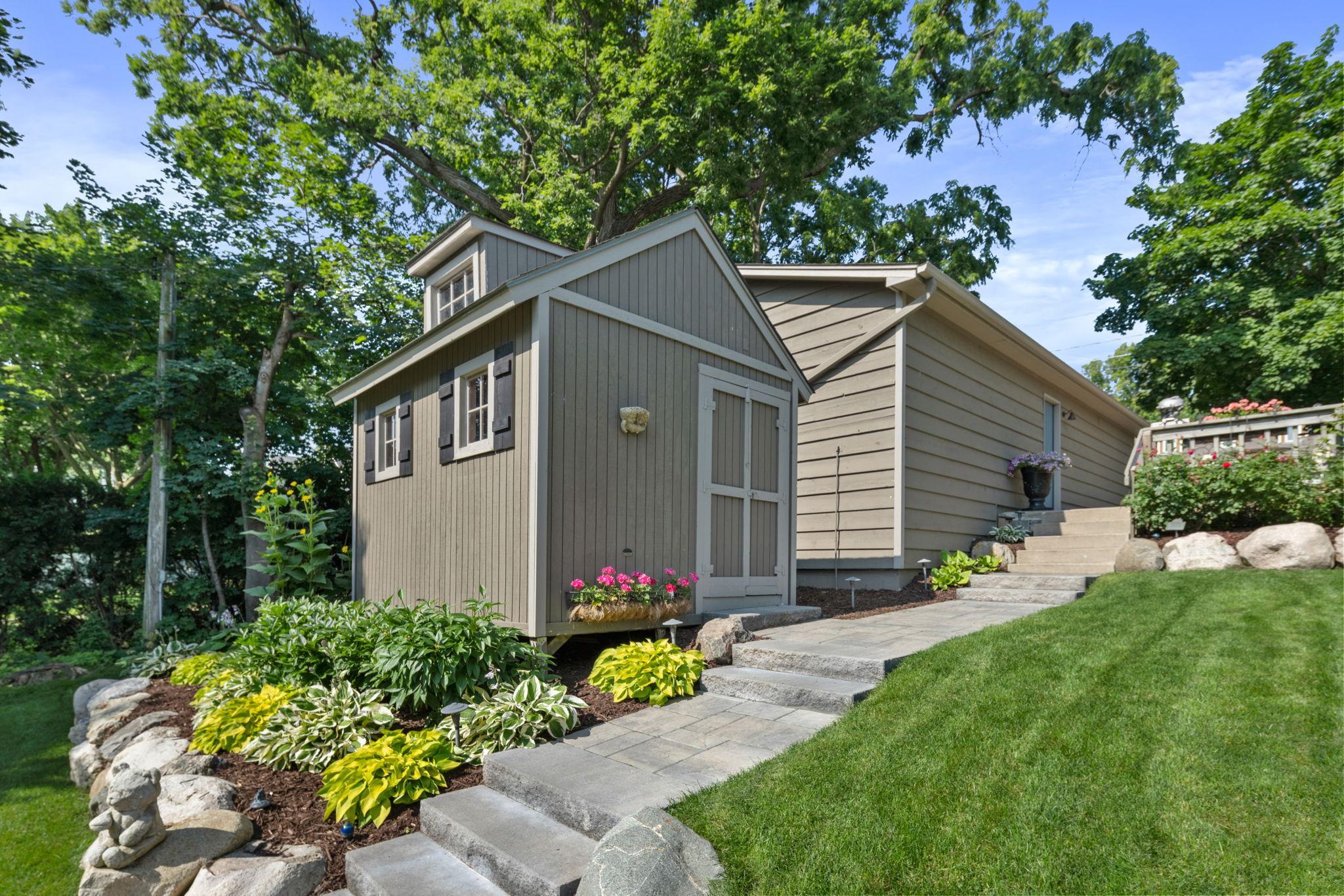 3020 Highland Boulevard