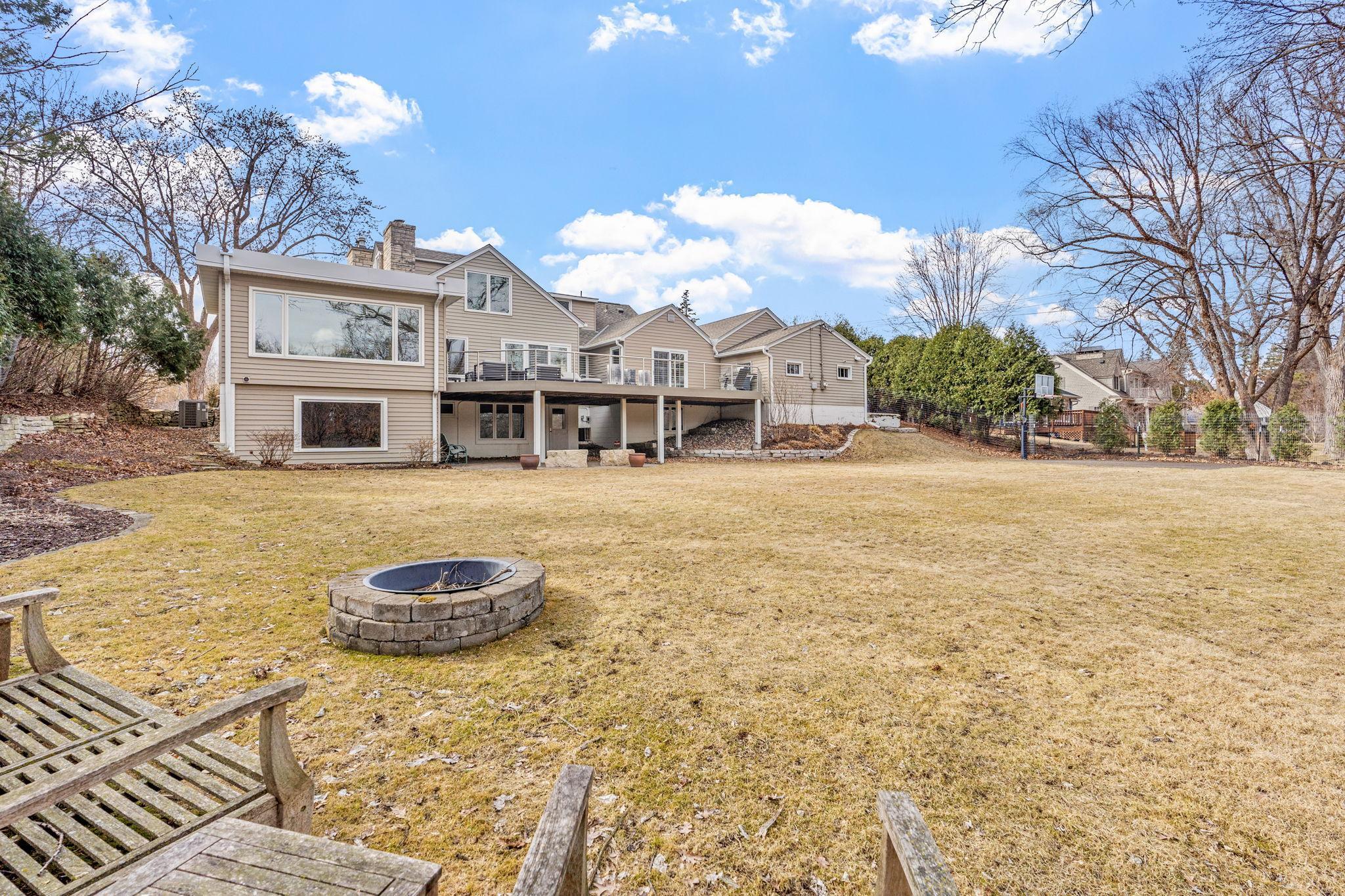 515 Parkview Terrace