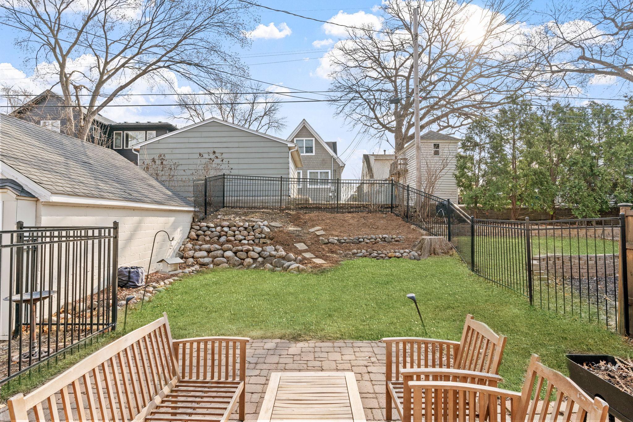 5837 Wooddale Avenue