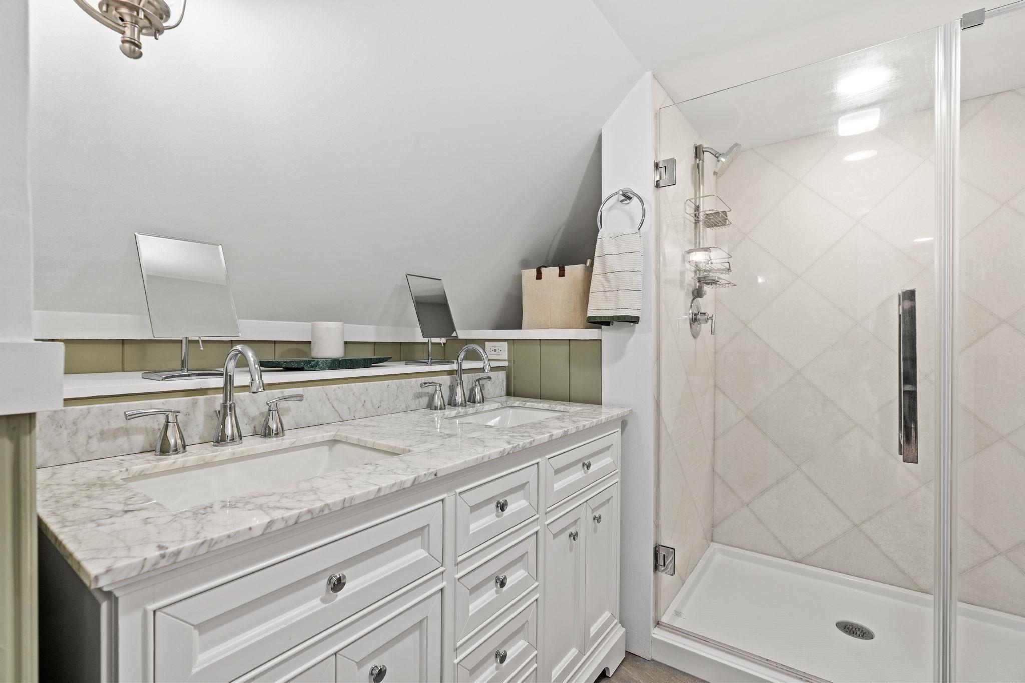 5837 Wooddale Avenue