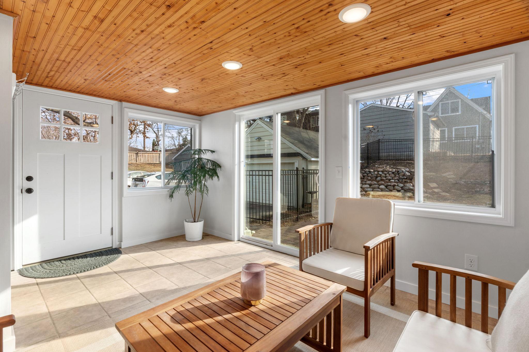 5837 Wooddale Avenue