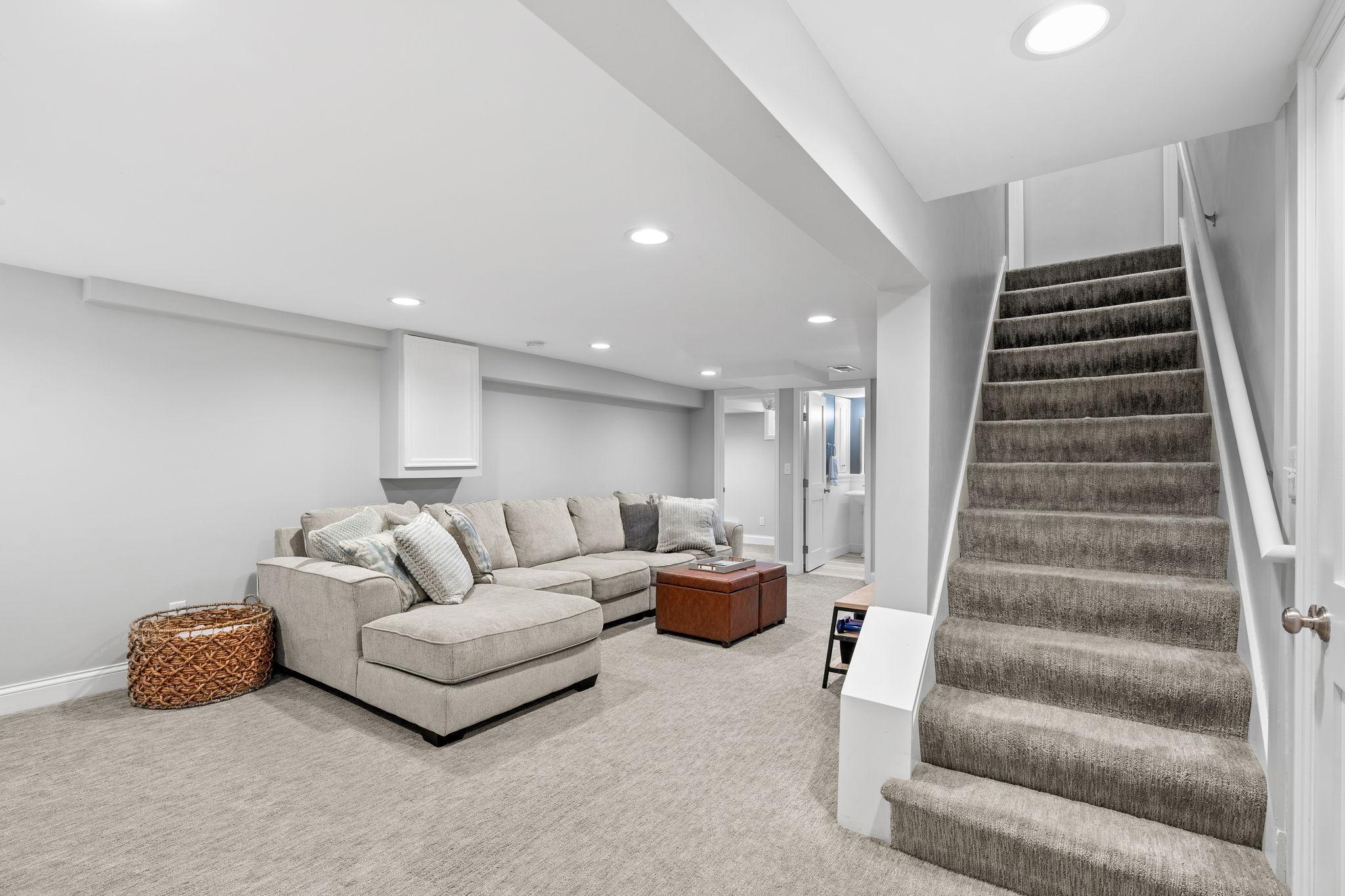 5837 Wooddale Avenue