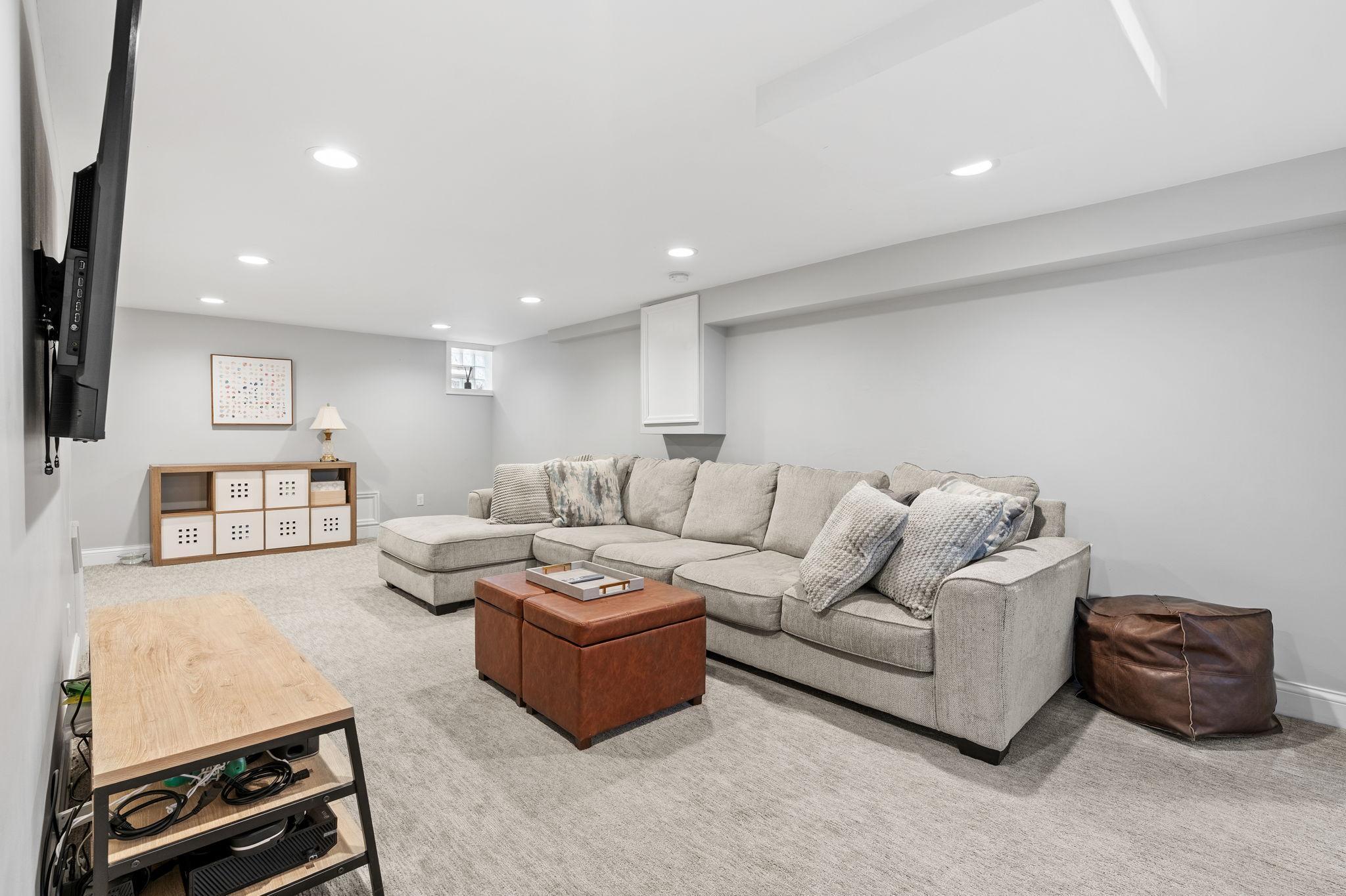 5837 Wooddale Avenue