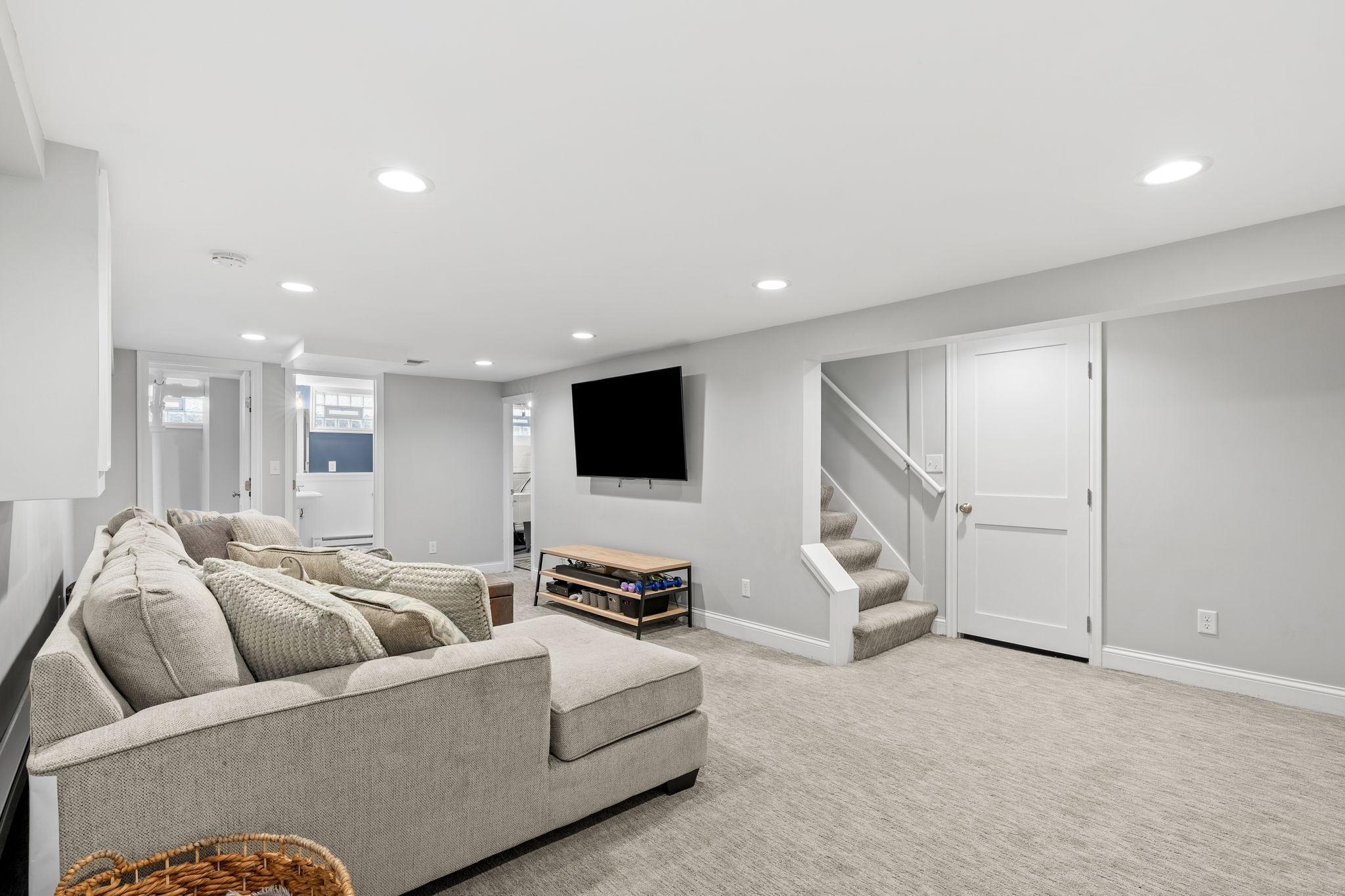 5837 Wooddale Avenue