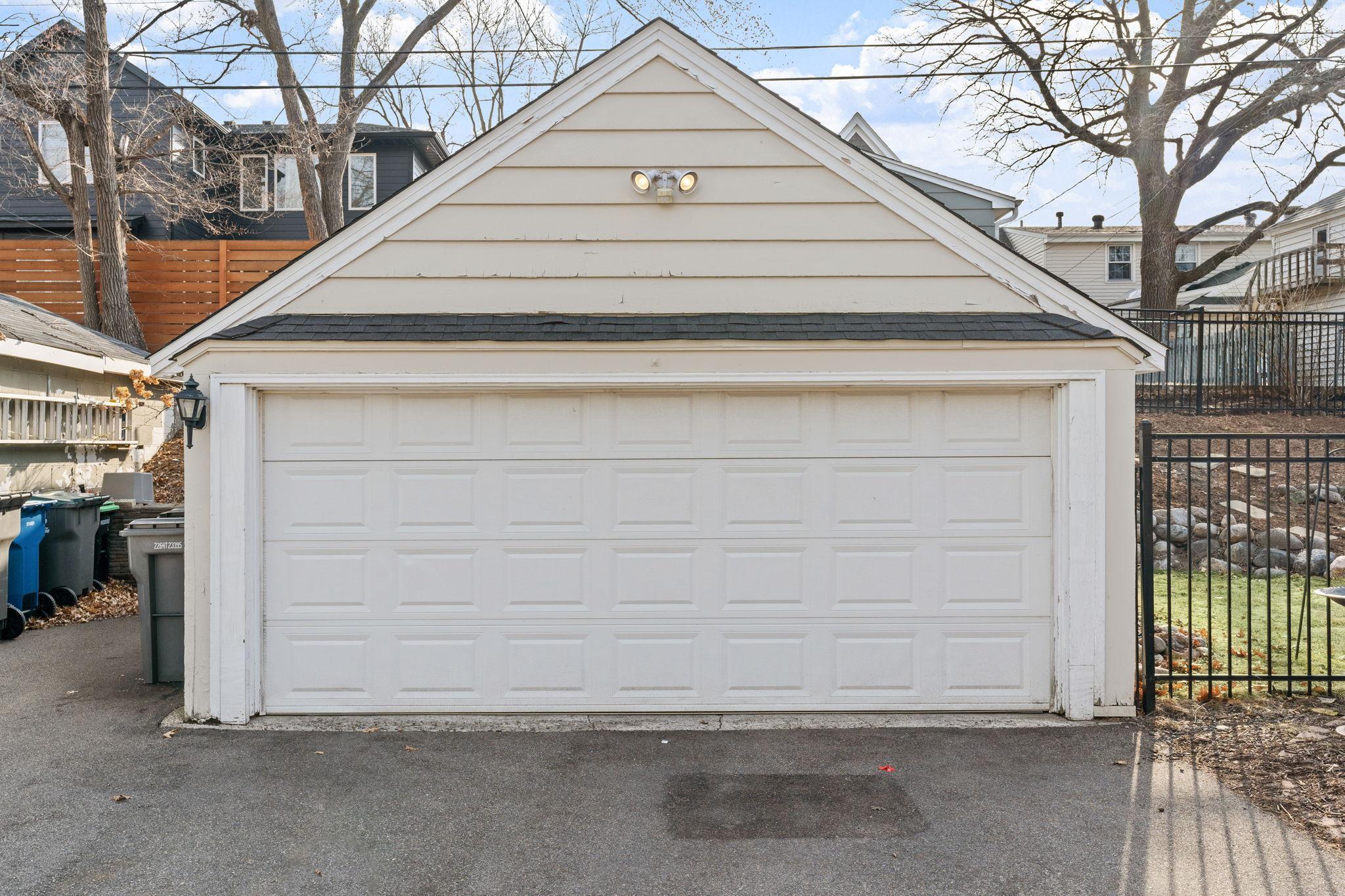 5837 Wooddale Avenue