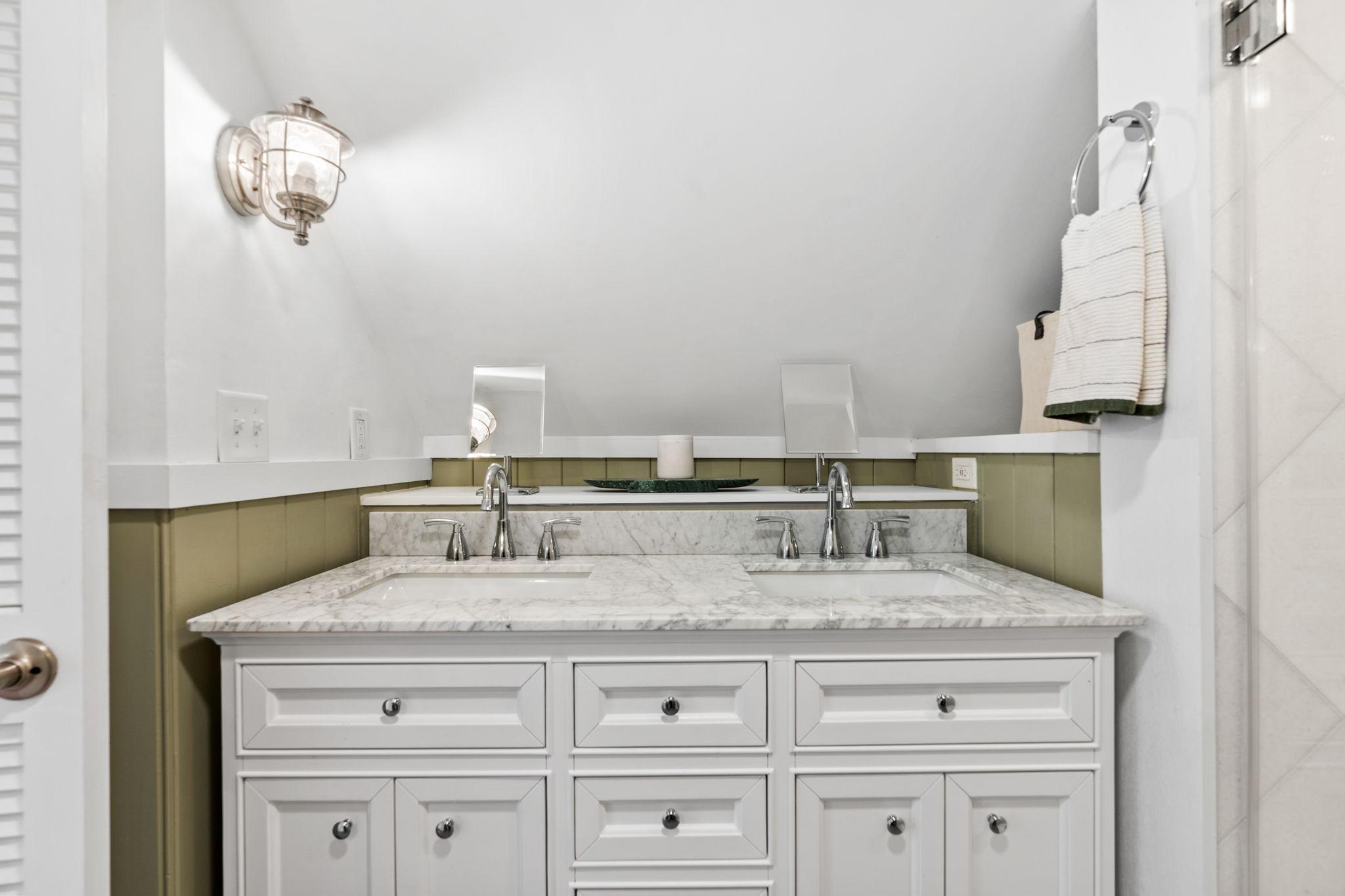 5837 Wooddale Avenue