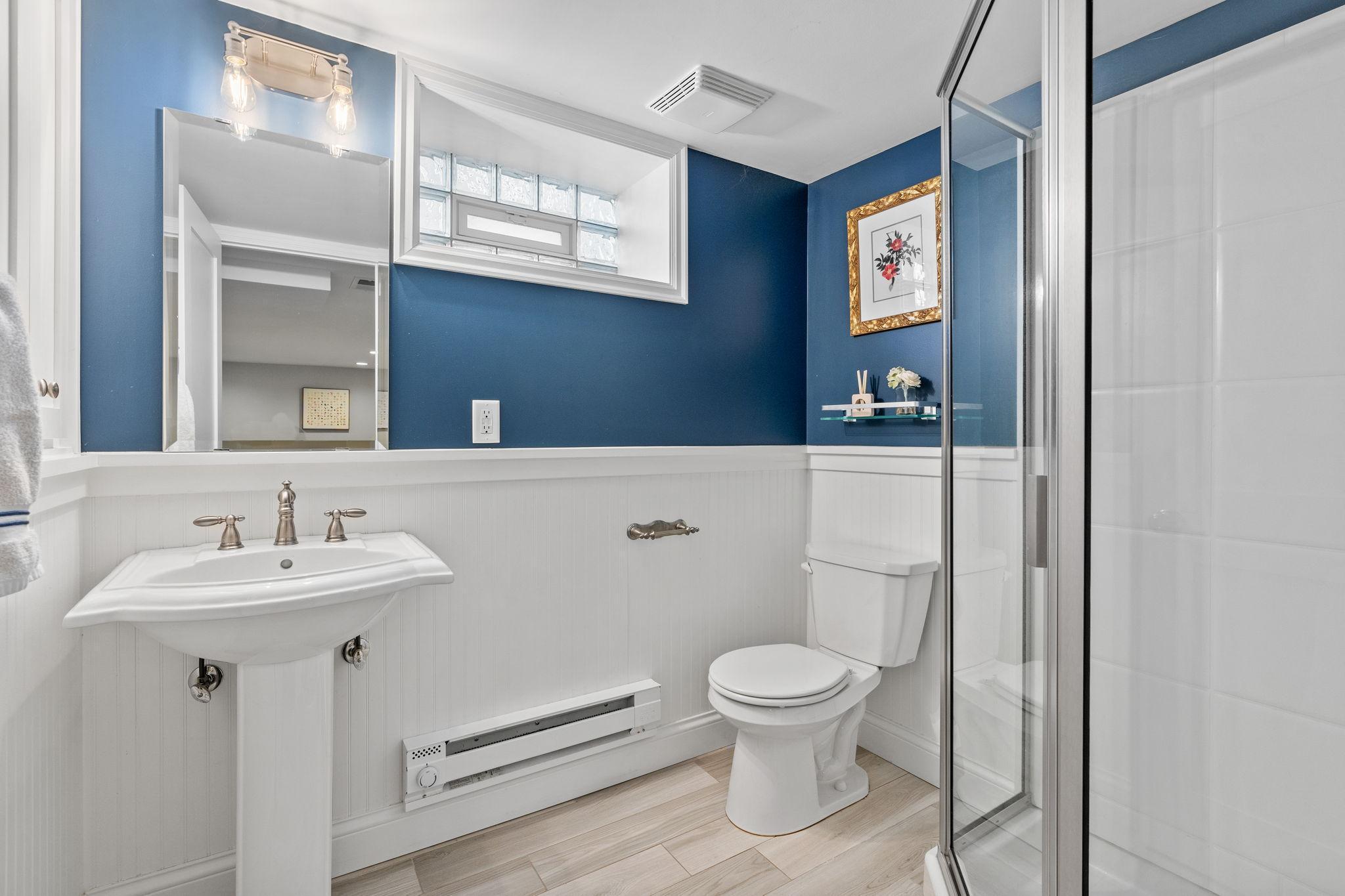 5837 Wooddale Avenue