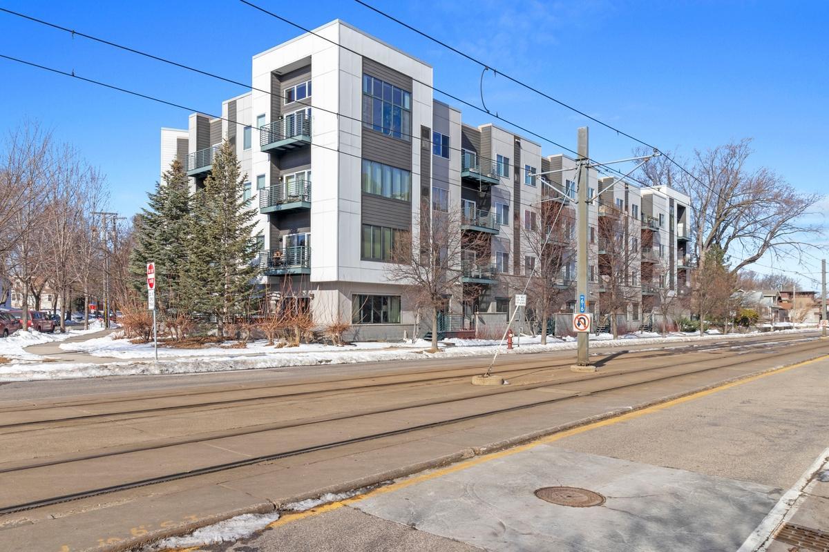 4750 E 53rd Street Unit: 206