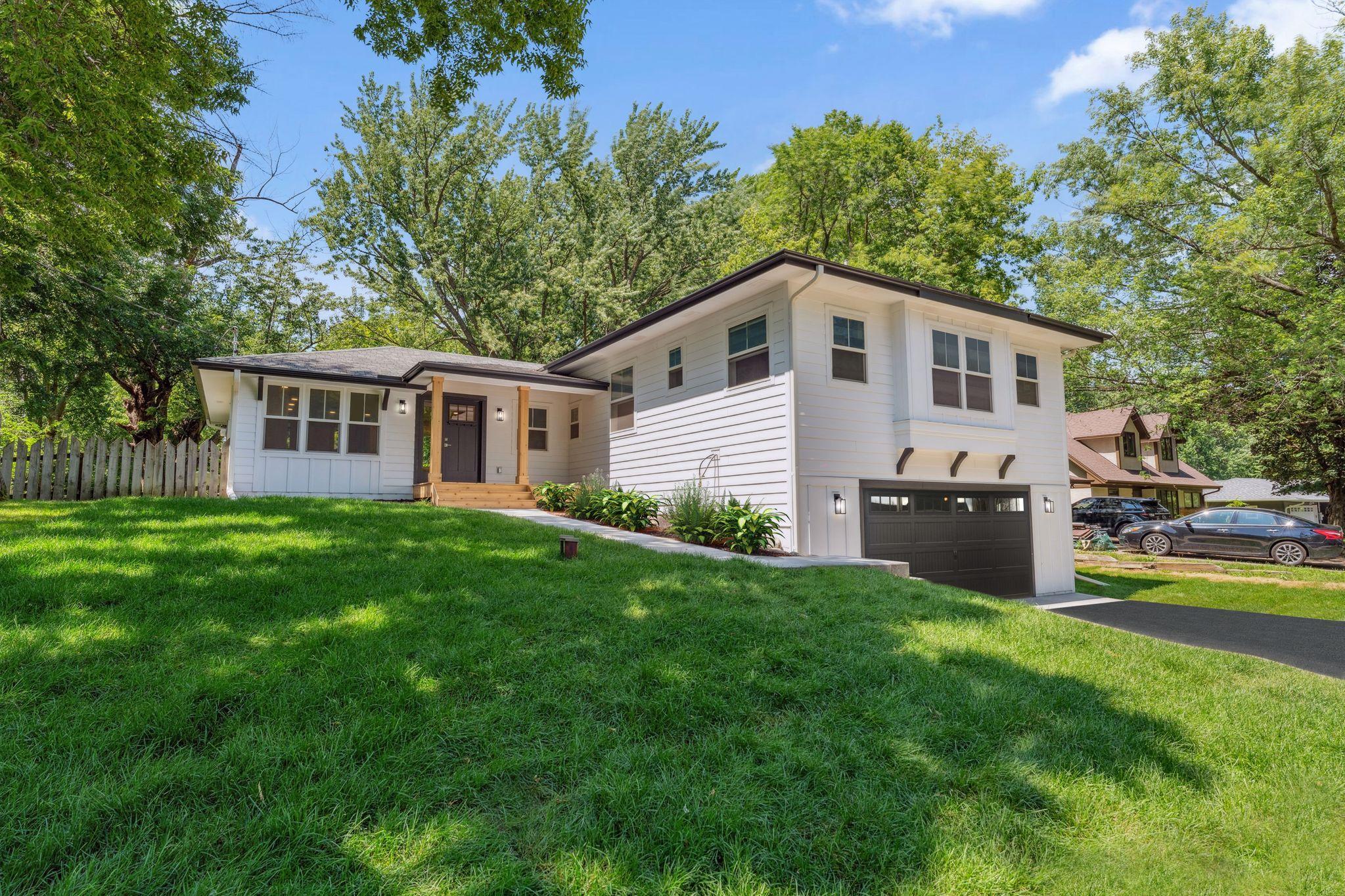 51 Hackberry Hill