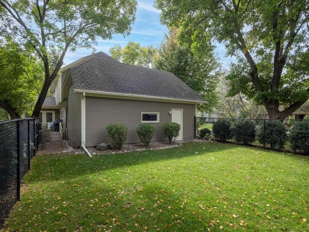 2711 Bent Tree Circle