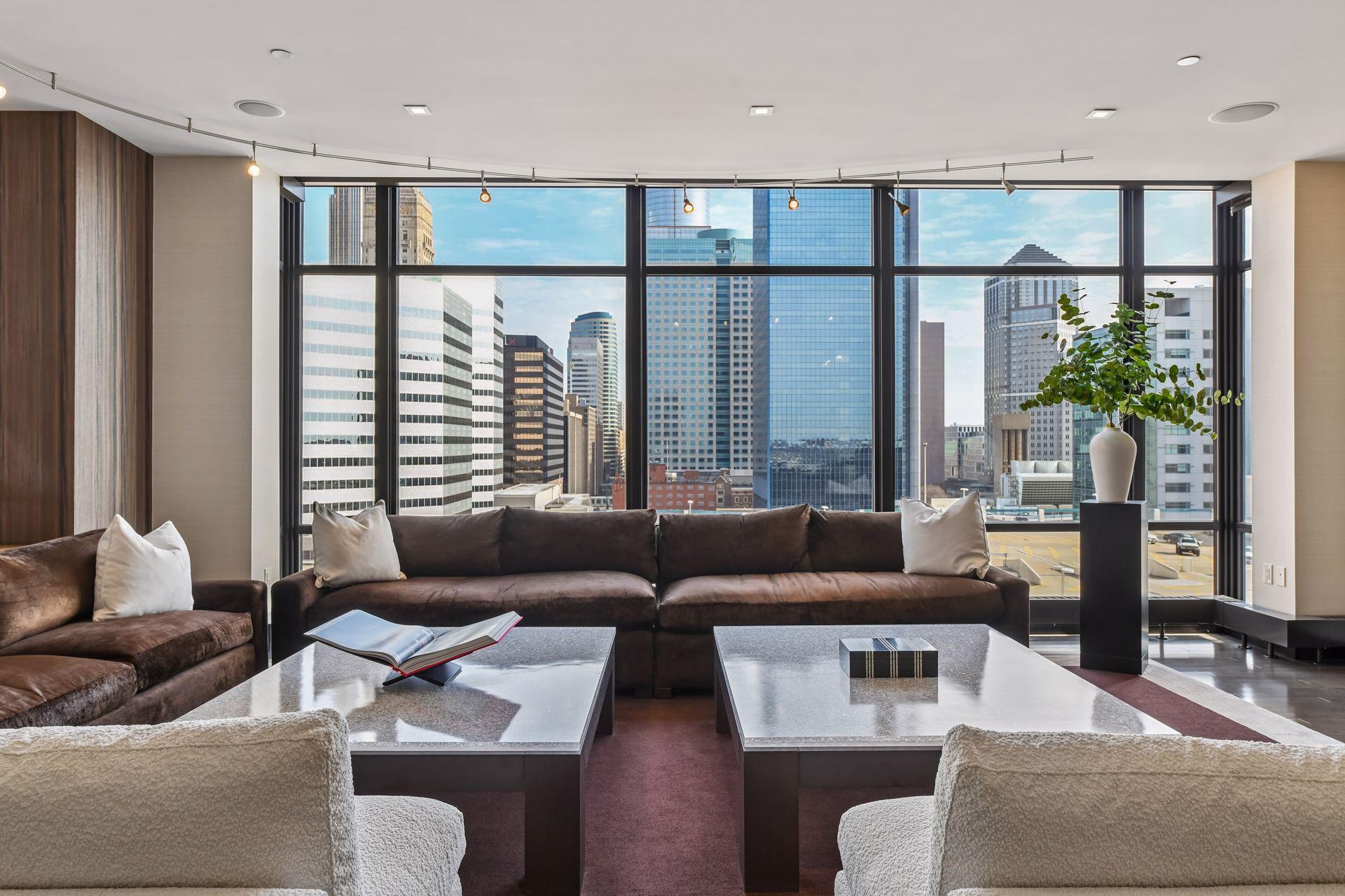 201 S 11th Street Unit: 1120