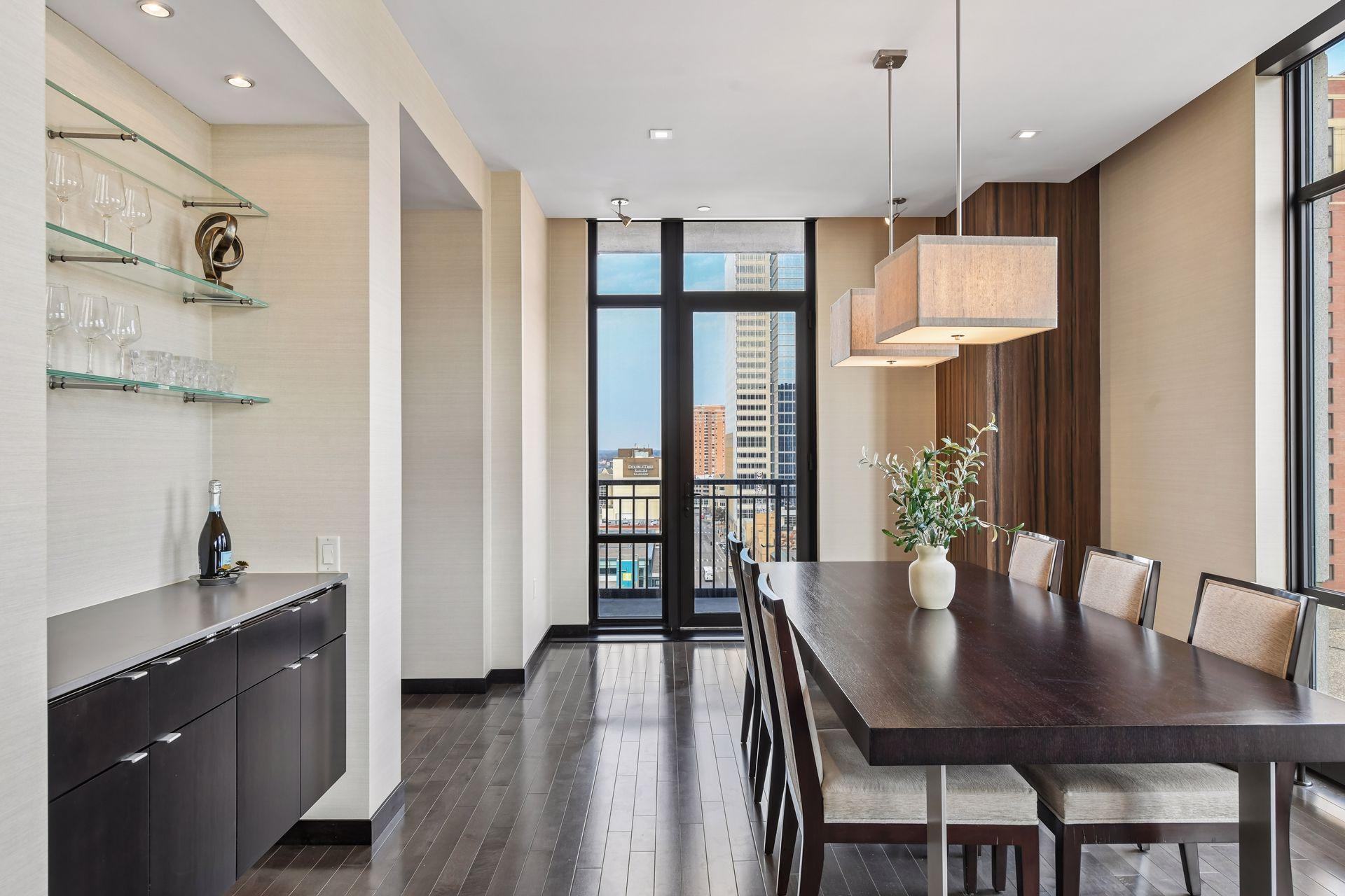 201 S 11th Street Unit: 1120