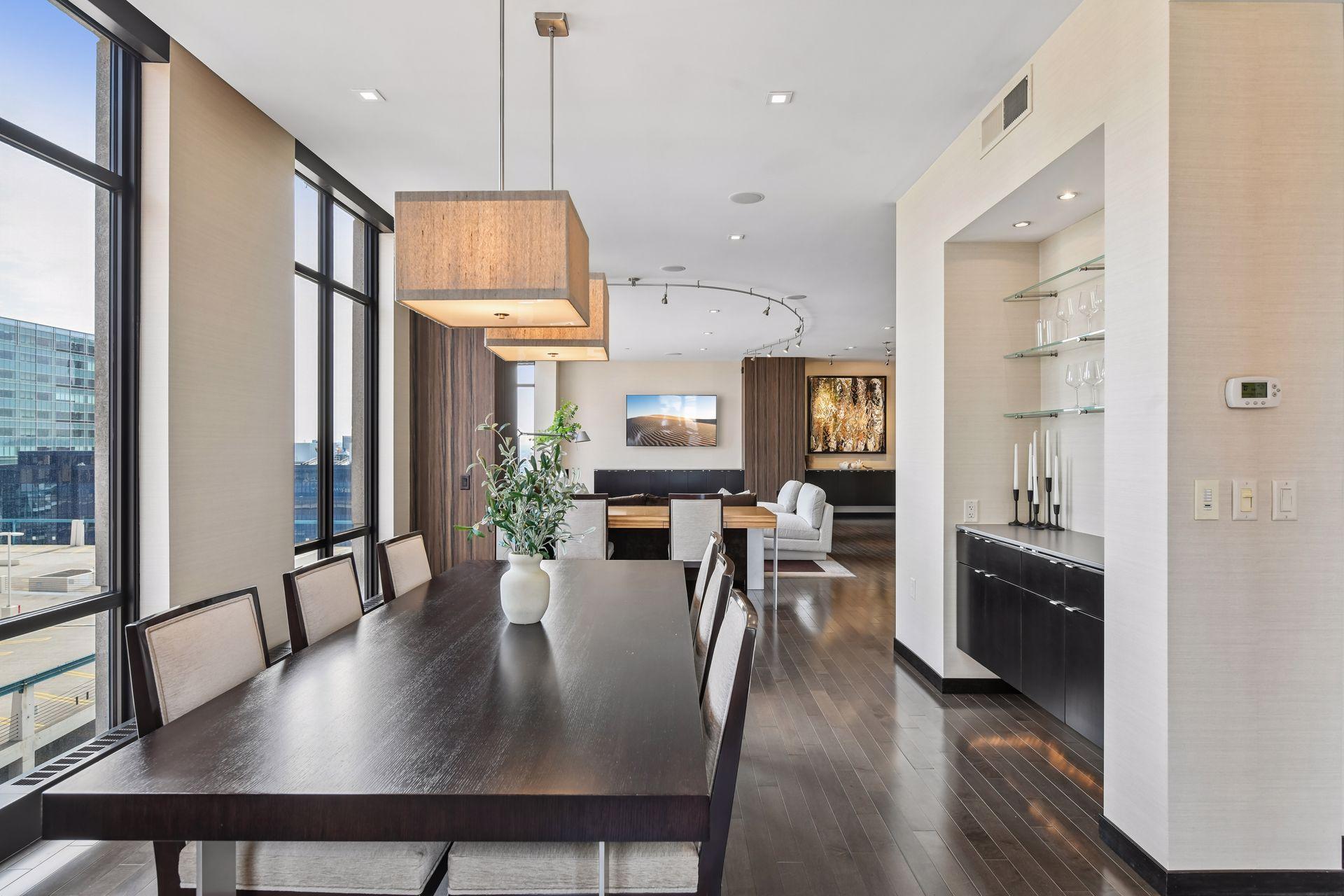 201 S 11th Street Unit: 1120