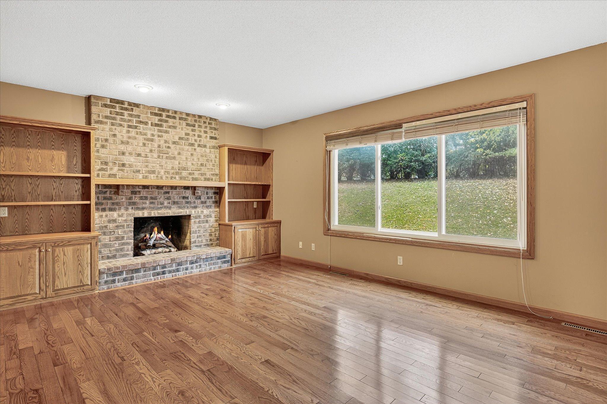 6258 Fernbrook Lane N