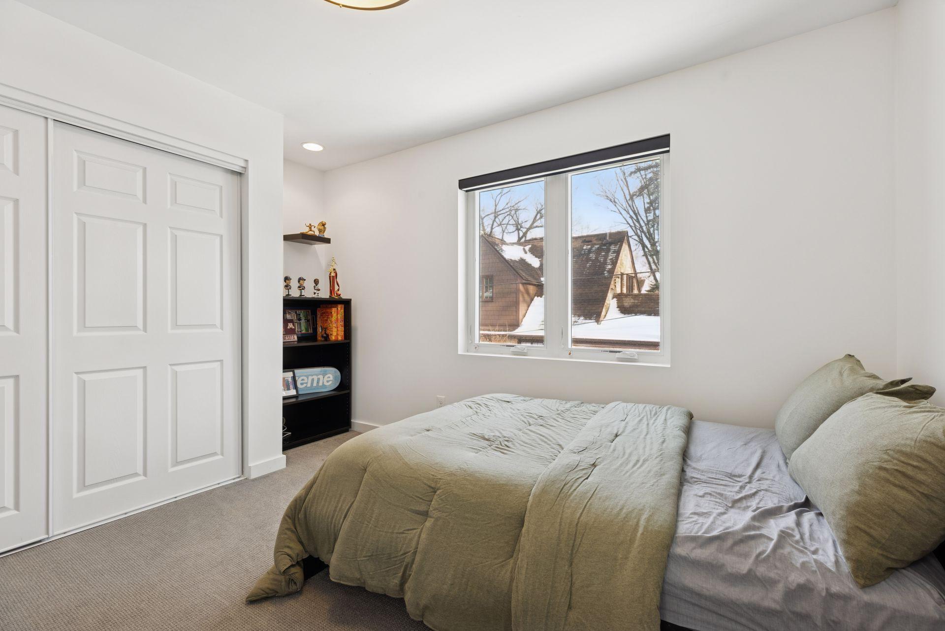 2701 Glenhurst Avenue