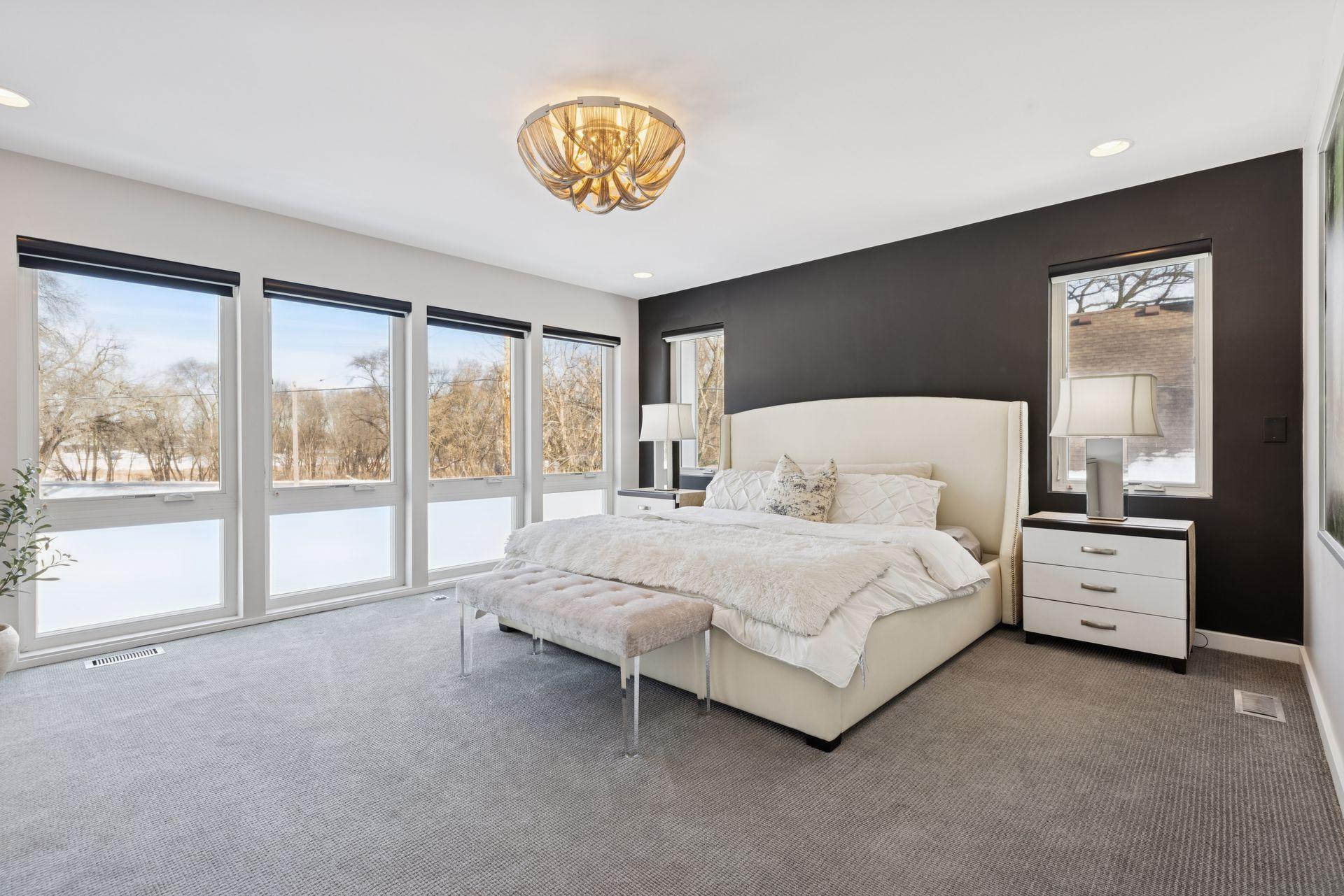 2701 Glenhurst Avenue