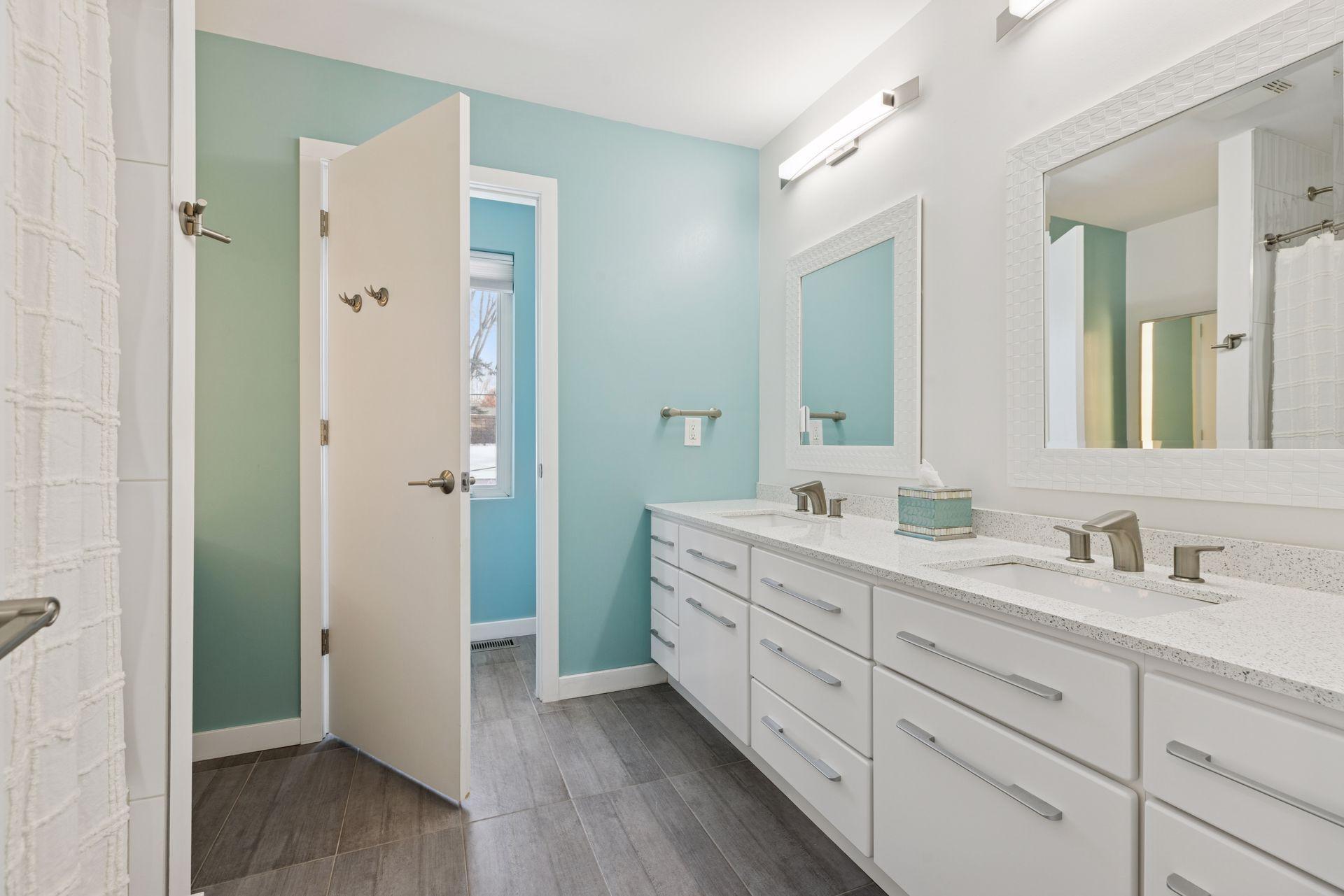 2701 Glenhurst Avenue