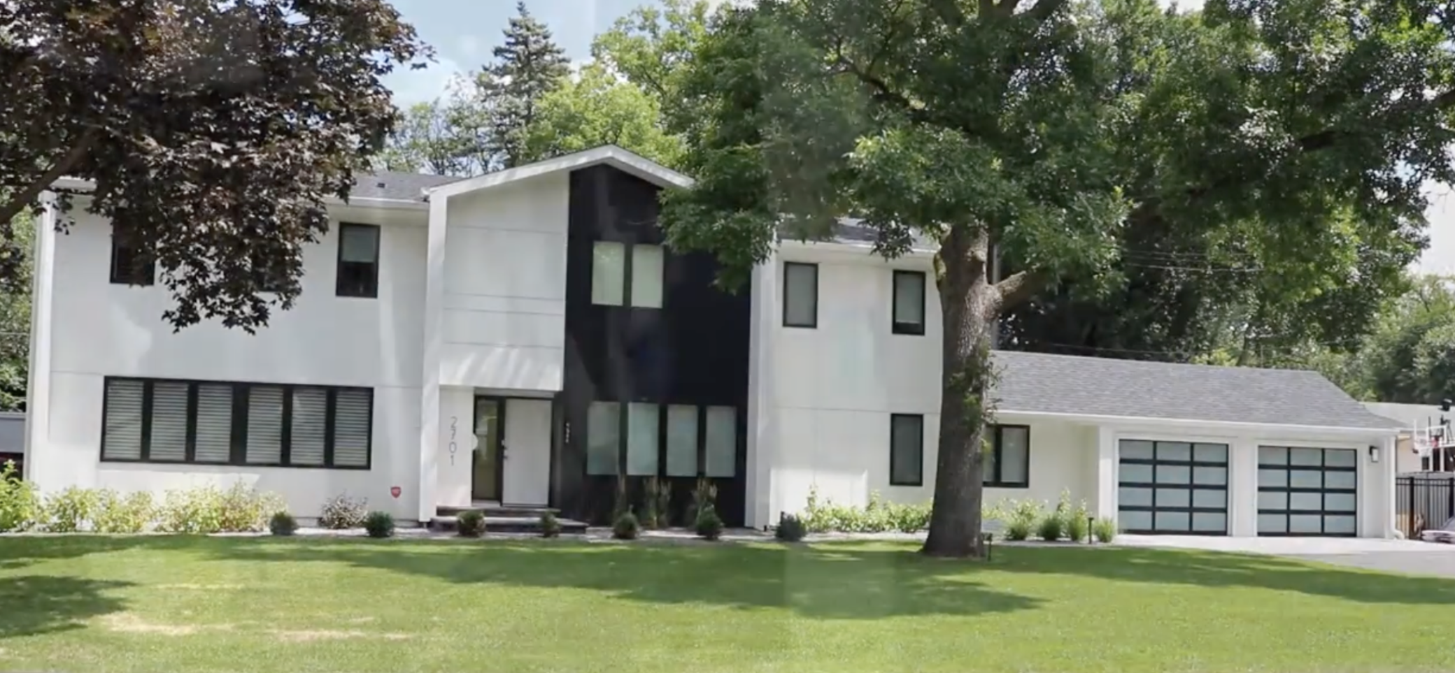 2701 Glenhurst Avenue