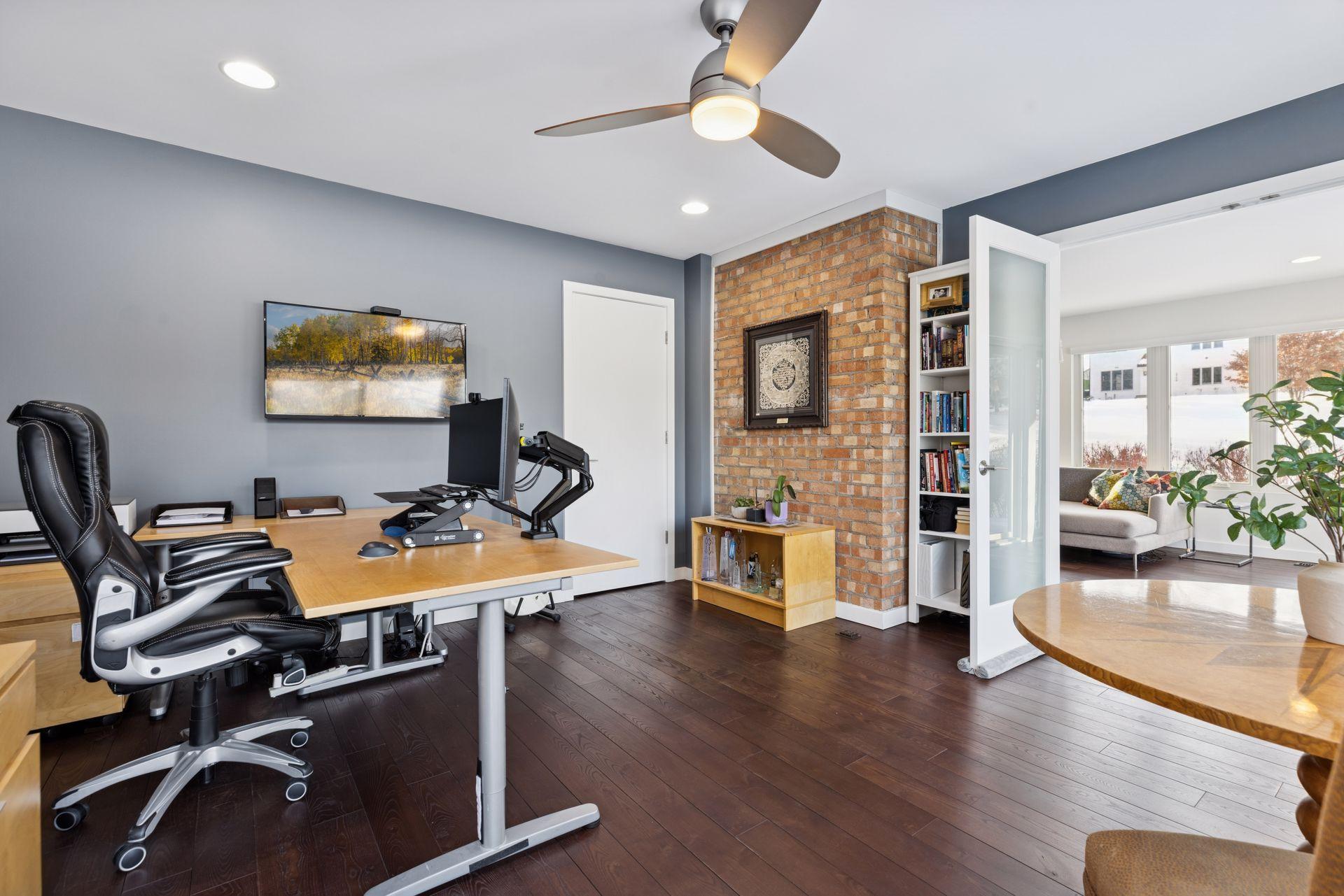 2701 Glenhurst Avenue