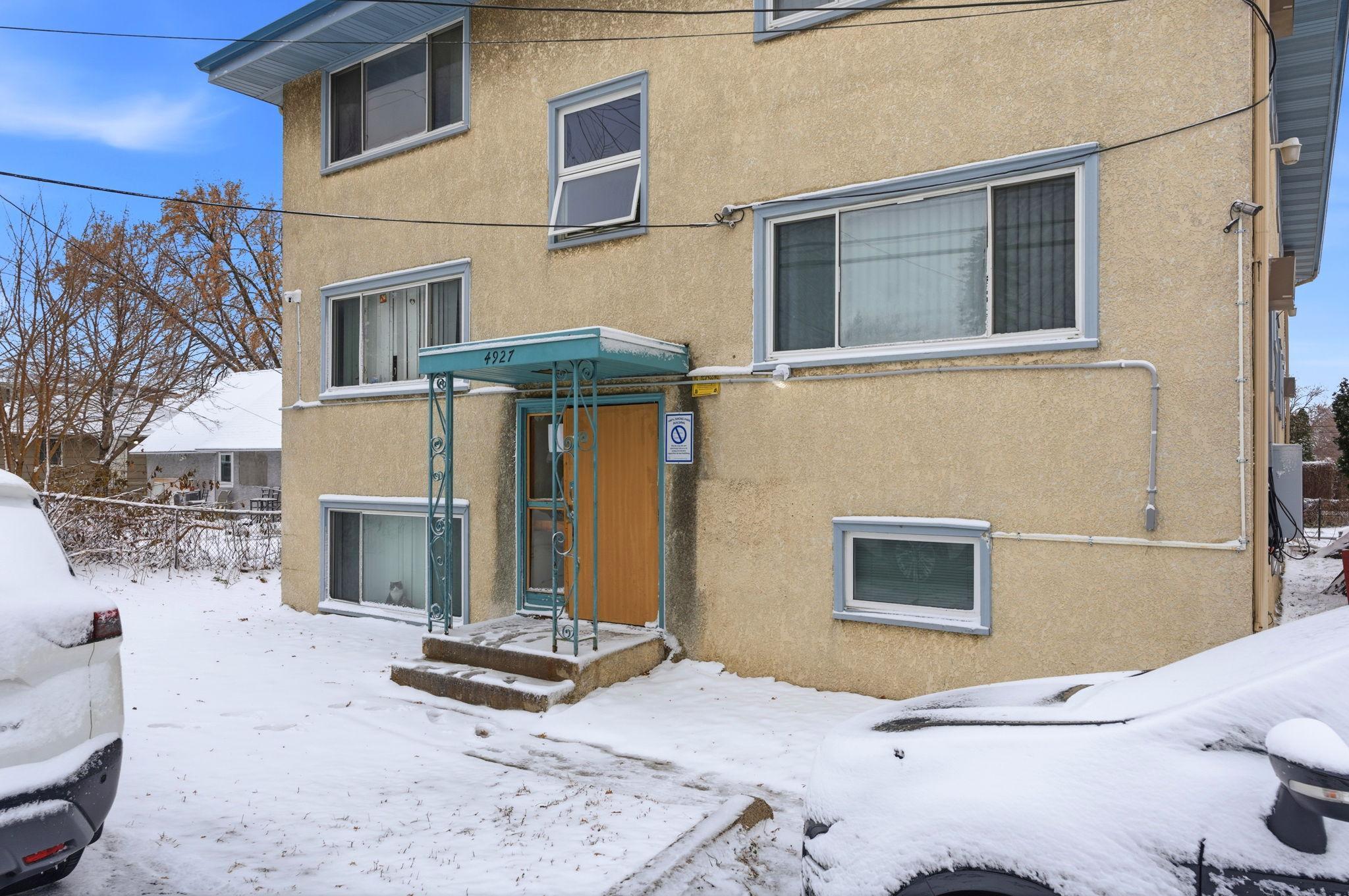 4927 & 4935 University Avenue NE