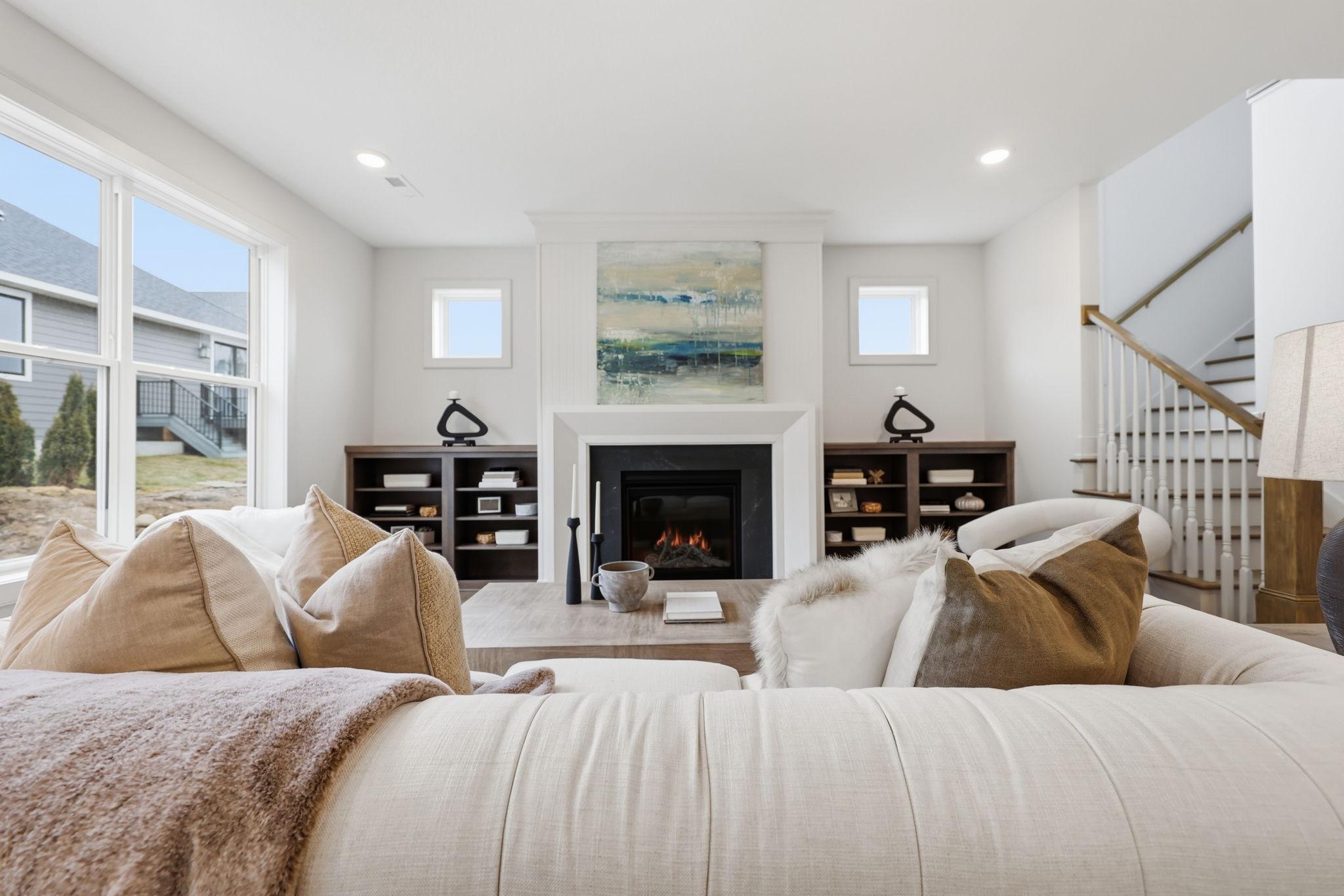 380 Laurel Curve