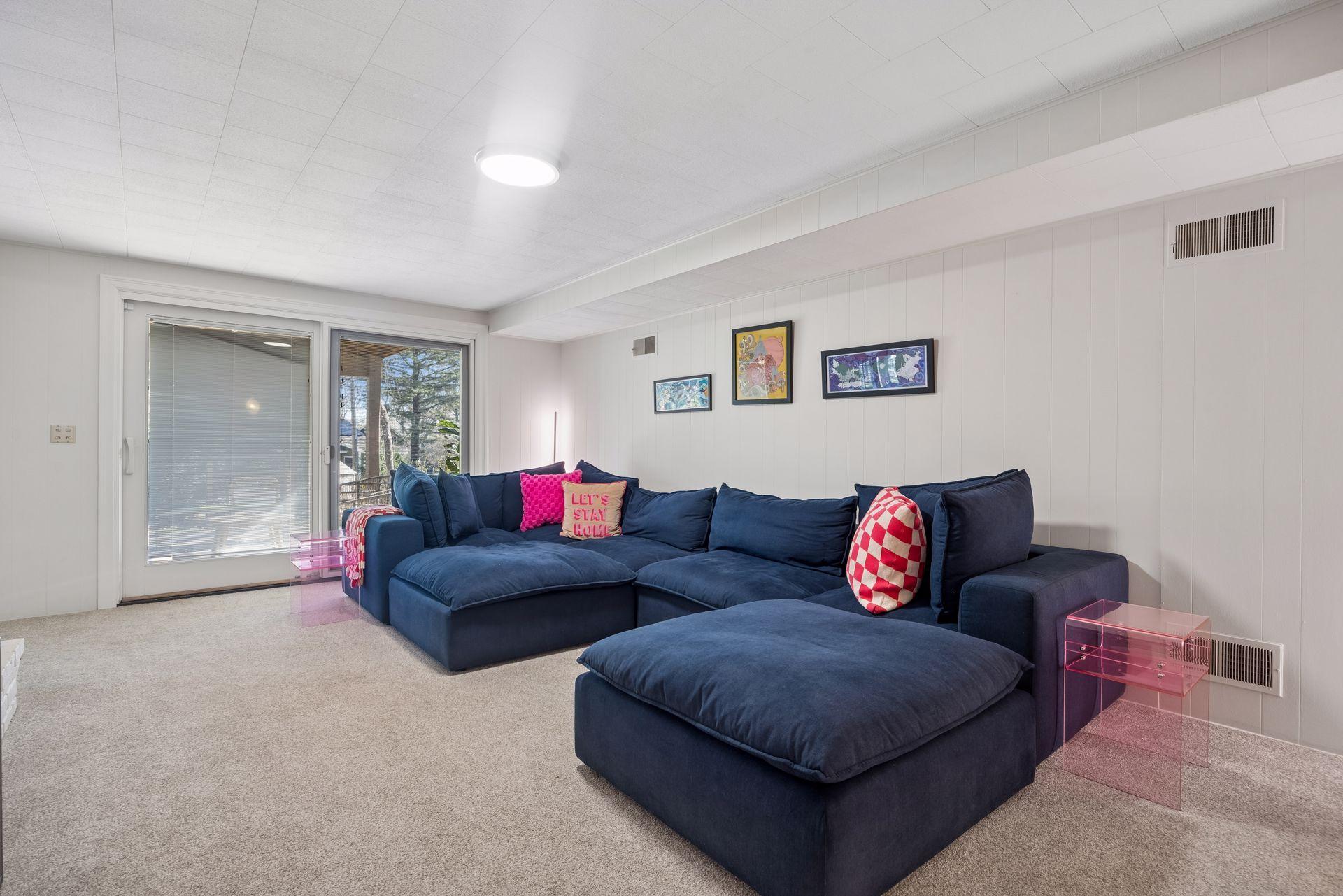 7015 Lanham Lane