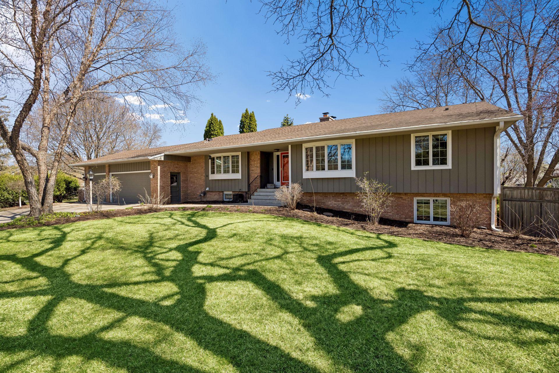 7015 Lanham Lane