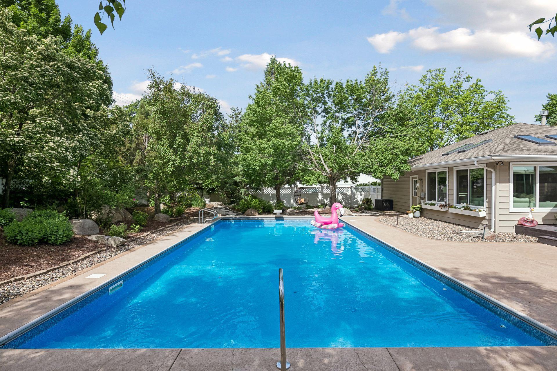 1917 Dixon Drive