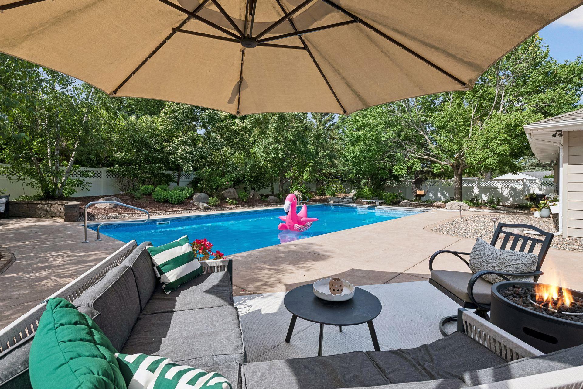 1917 Dixon Drive