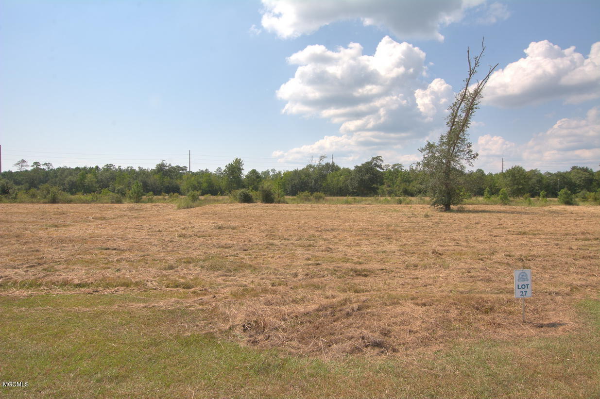 O Atlantis Drive, 27