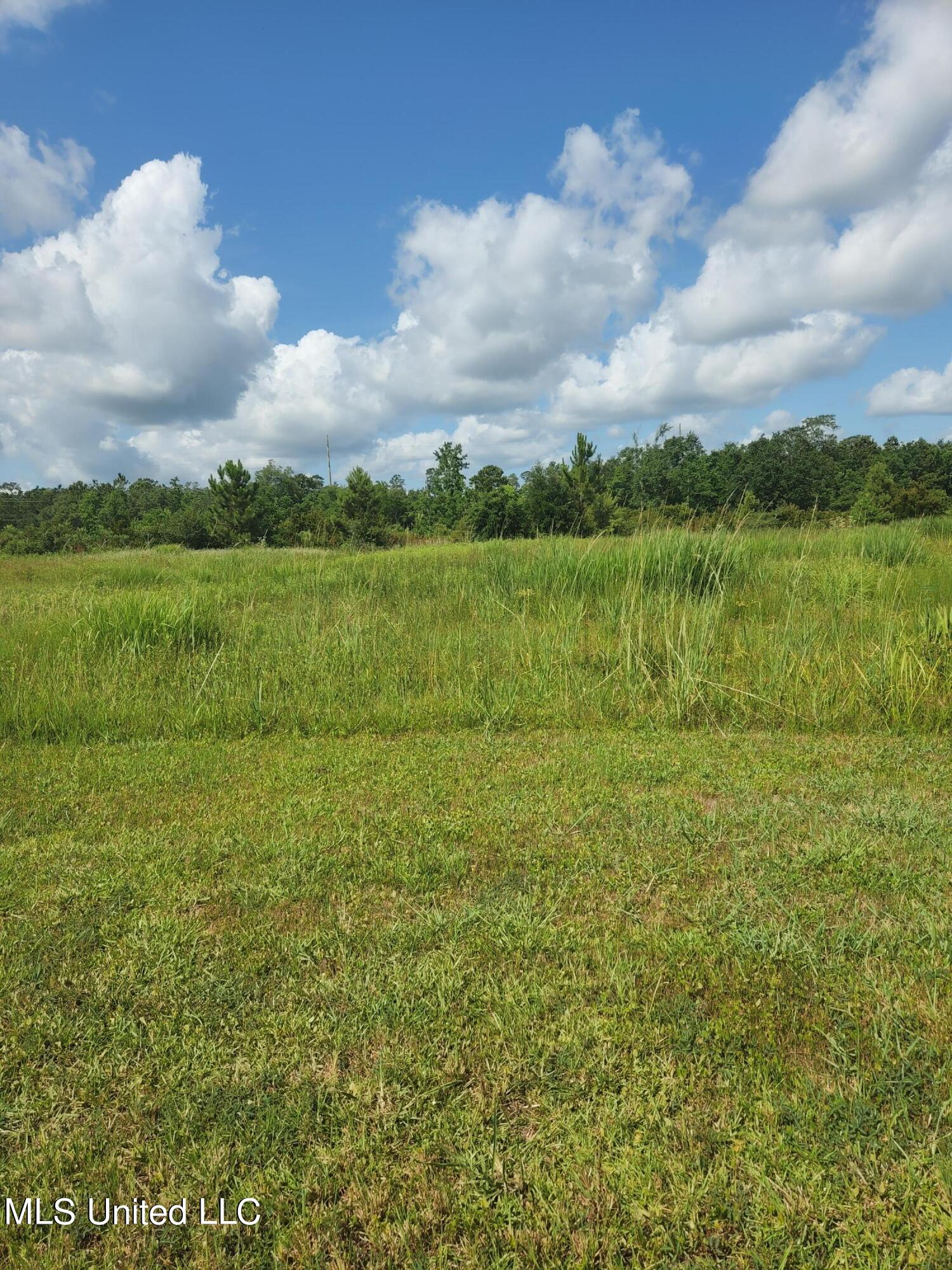 O Atlantis Drive, 27