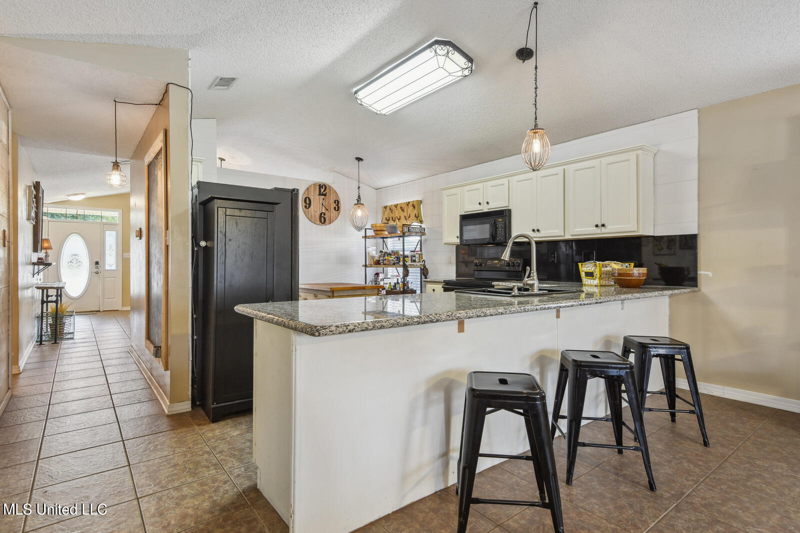 108220 Kapalama Drive