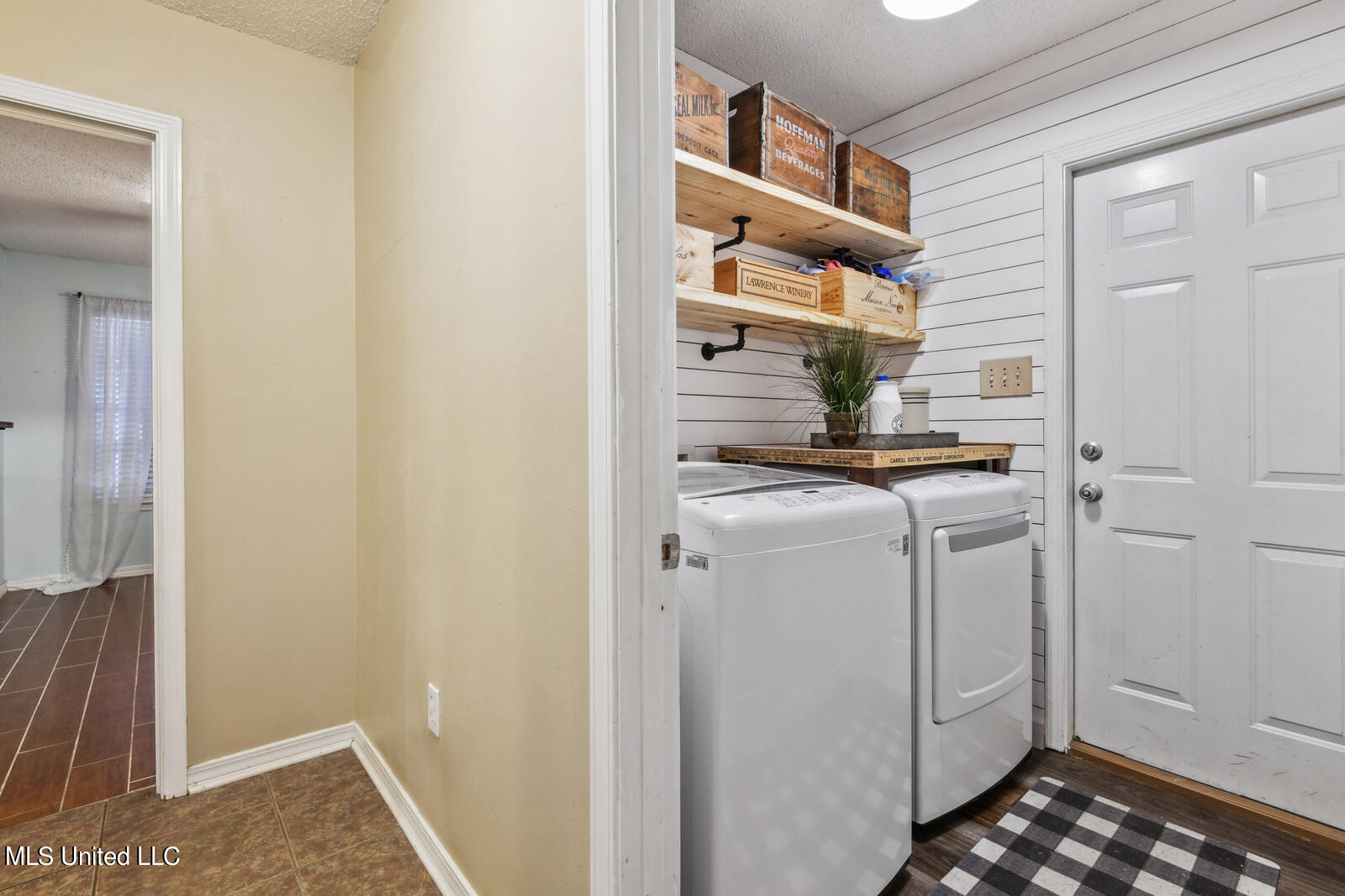 108220 Kapalama Drive