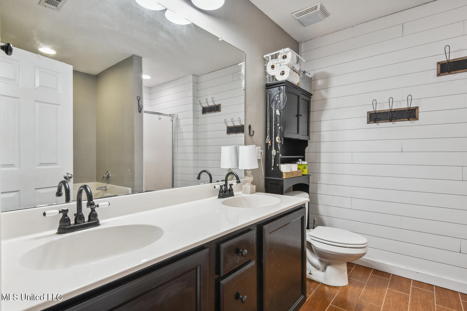 108220 Kapalama Drive